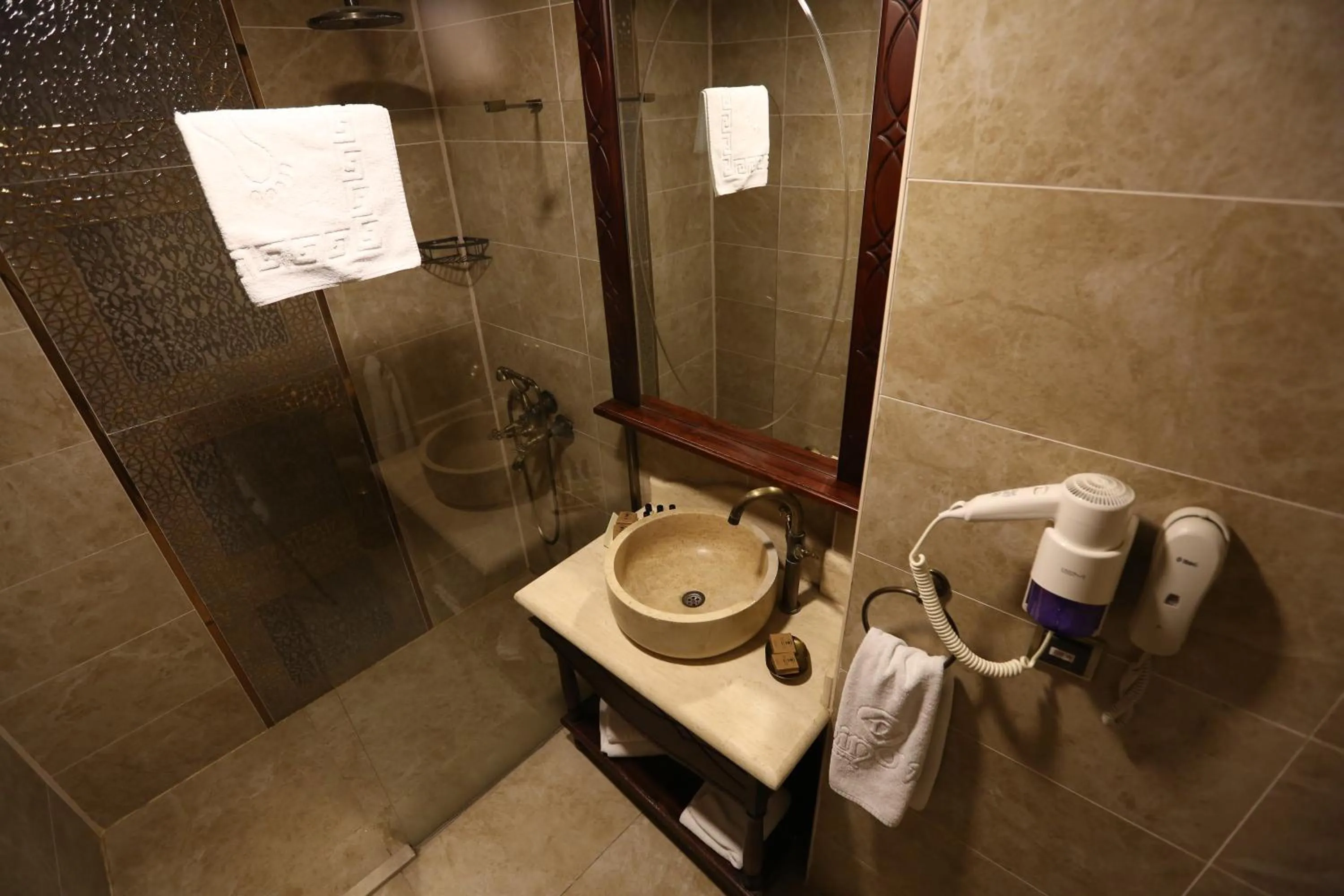 Bathroom in Kaya Ninova Hotel