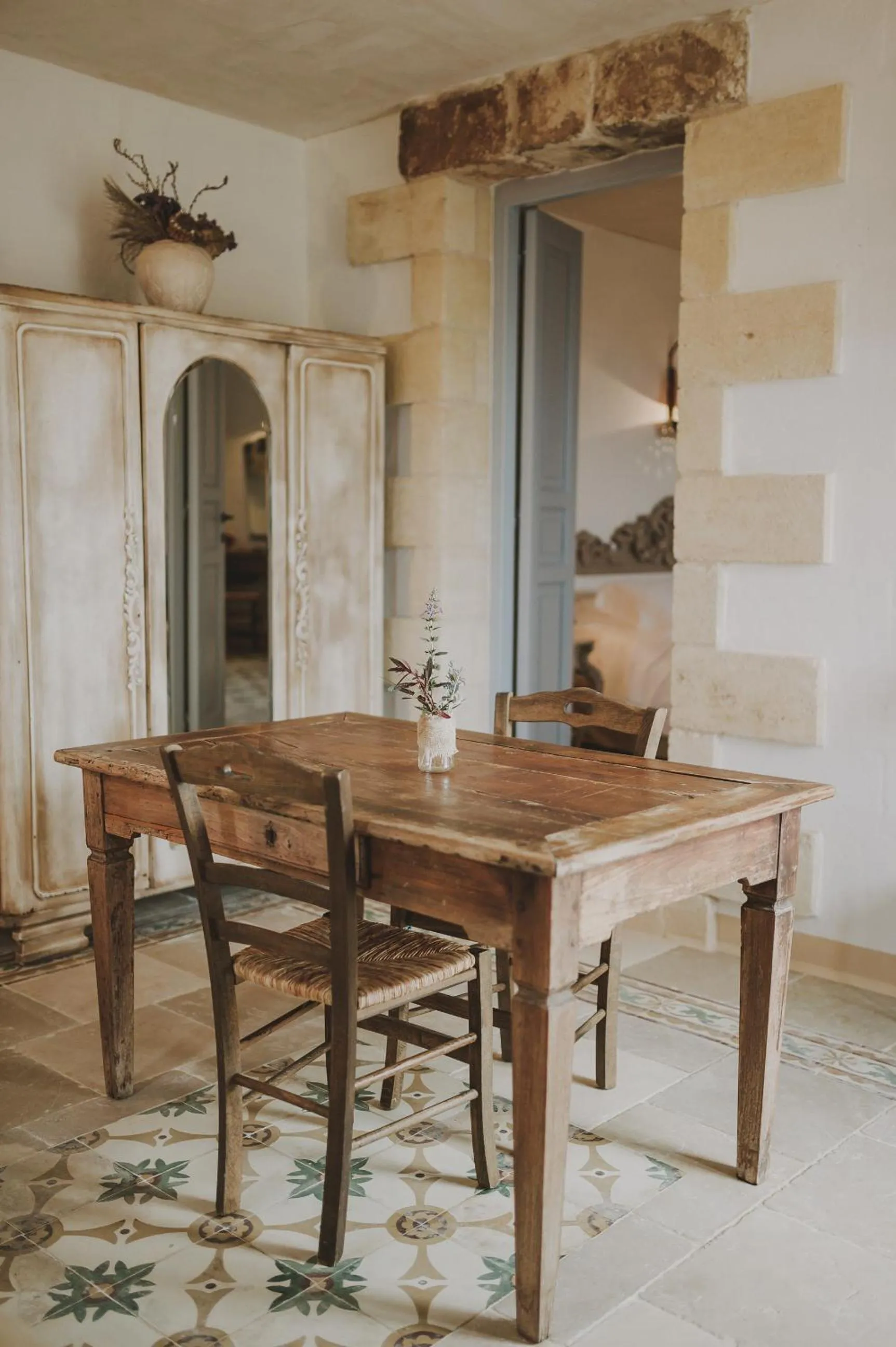 Seating area in Masseria Montenapoleone