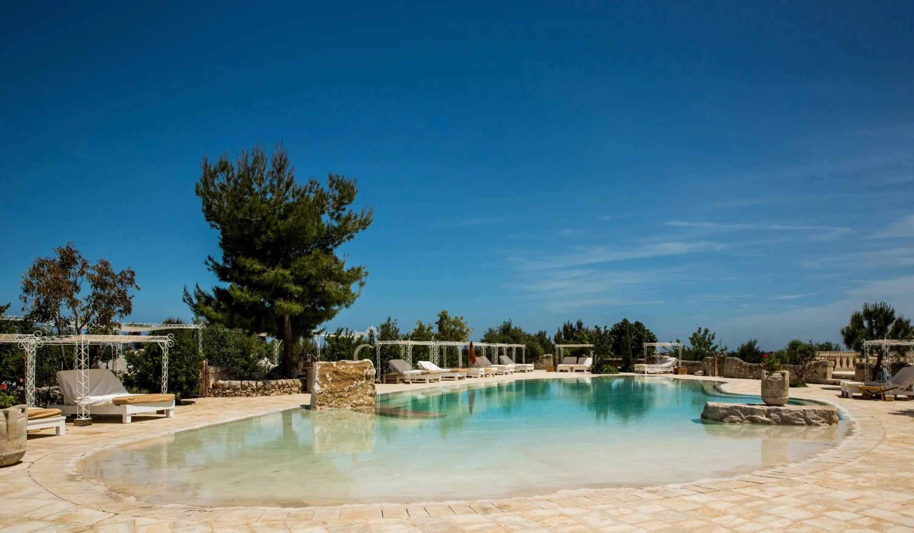 Swimming pool in Masseria Montenapoleone