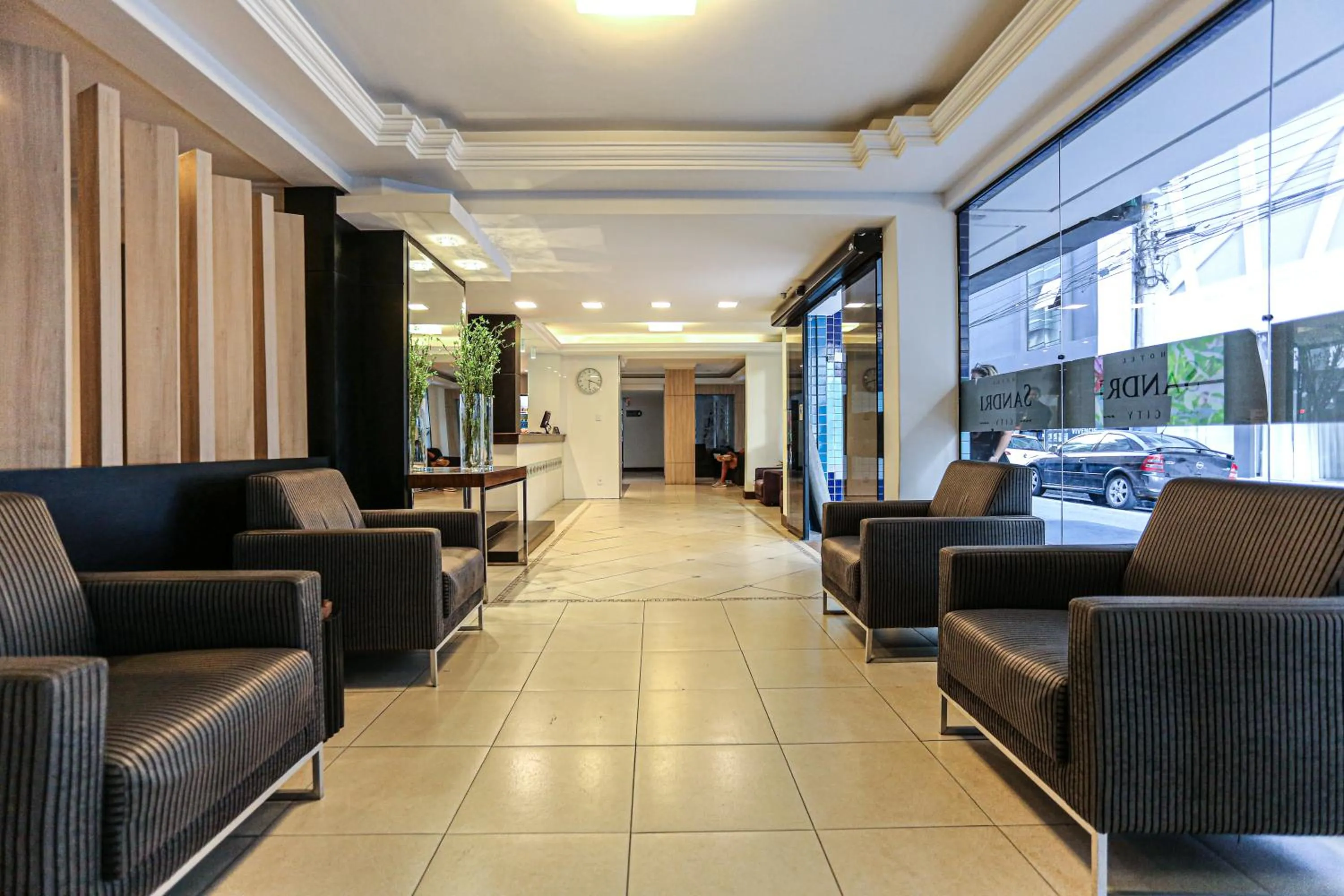 Lobby or reception in Sandri City Hotel