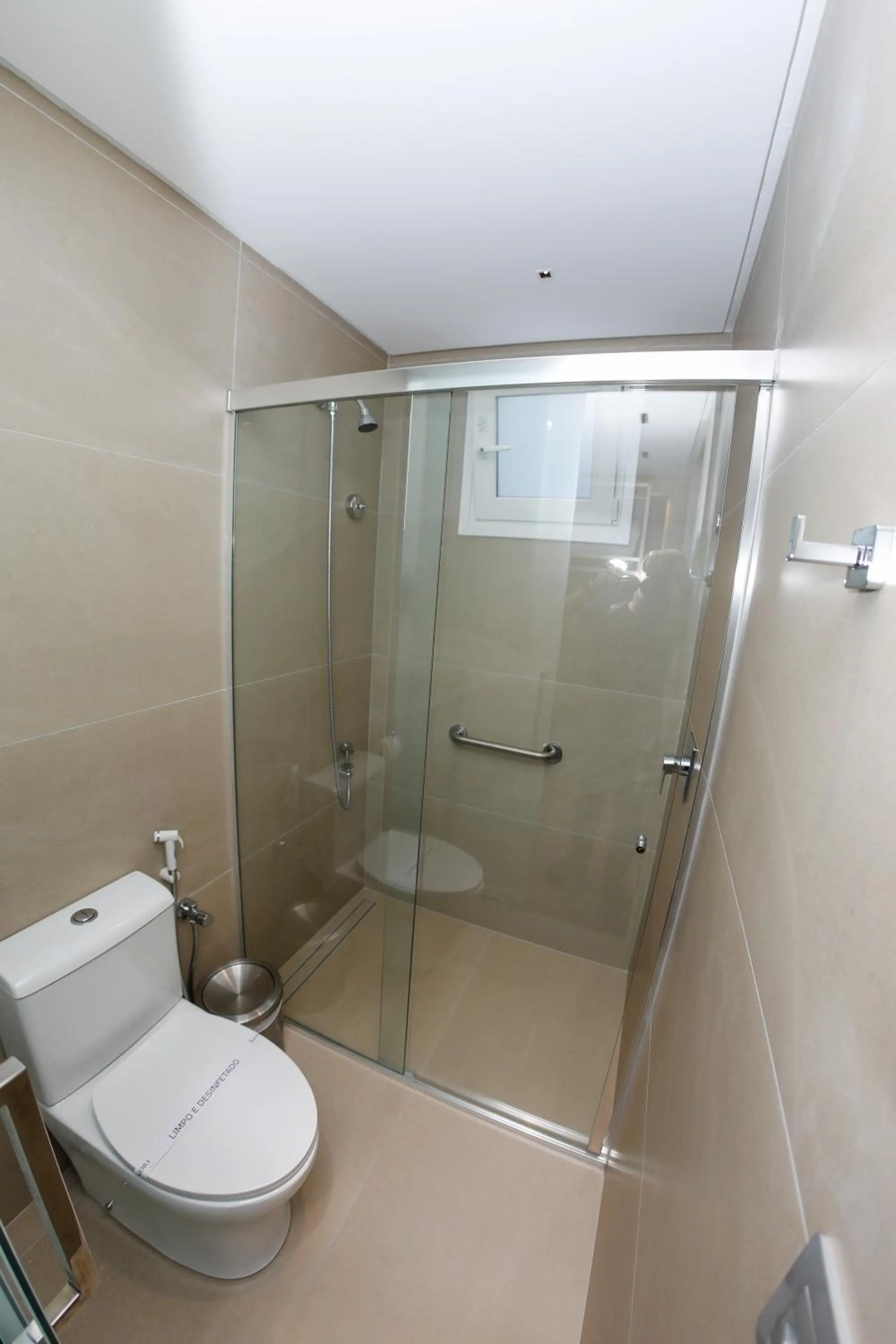 Bathroom in Sandri City Hotel