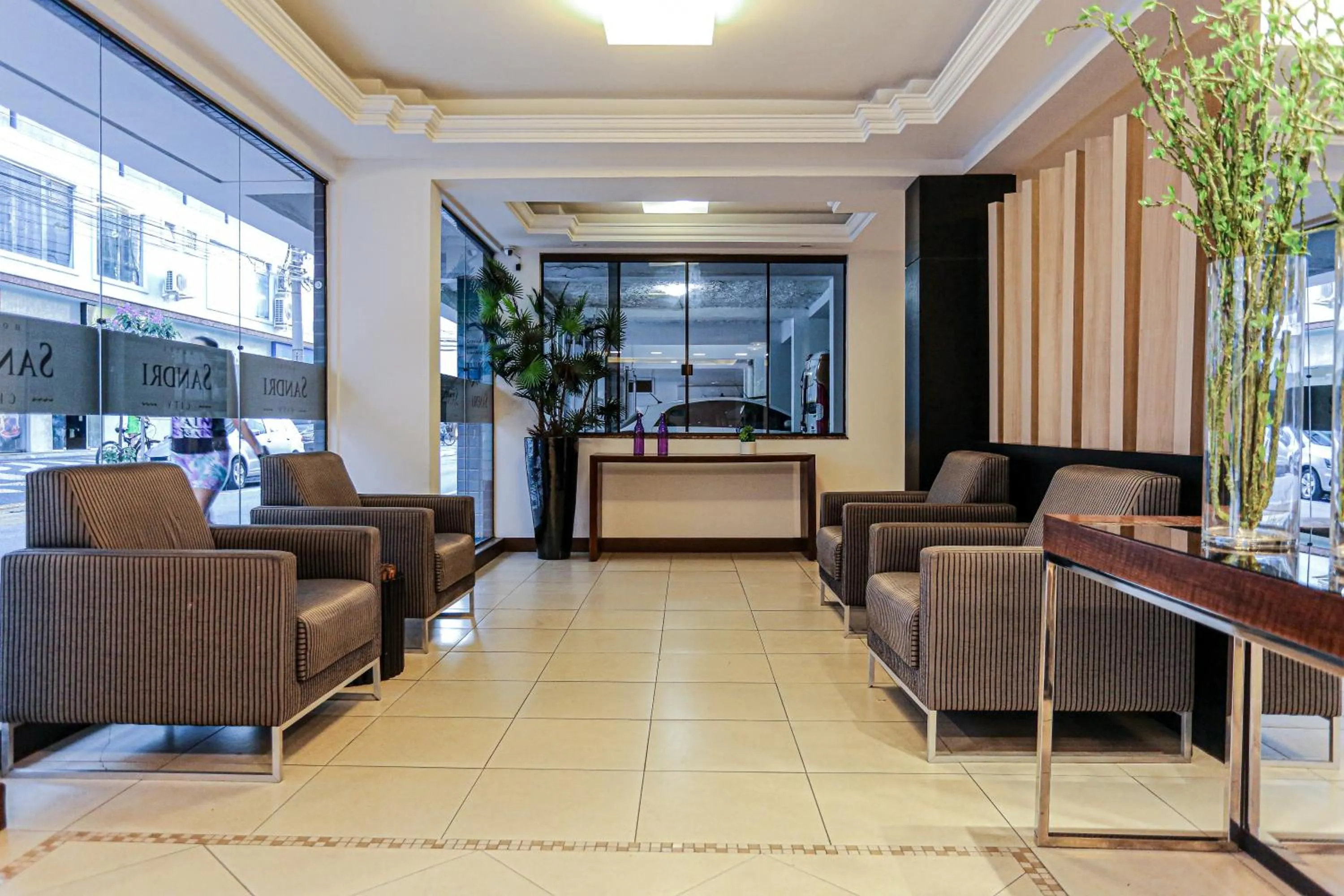 Lobby or reception in Sandri City Hotel