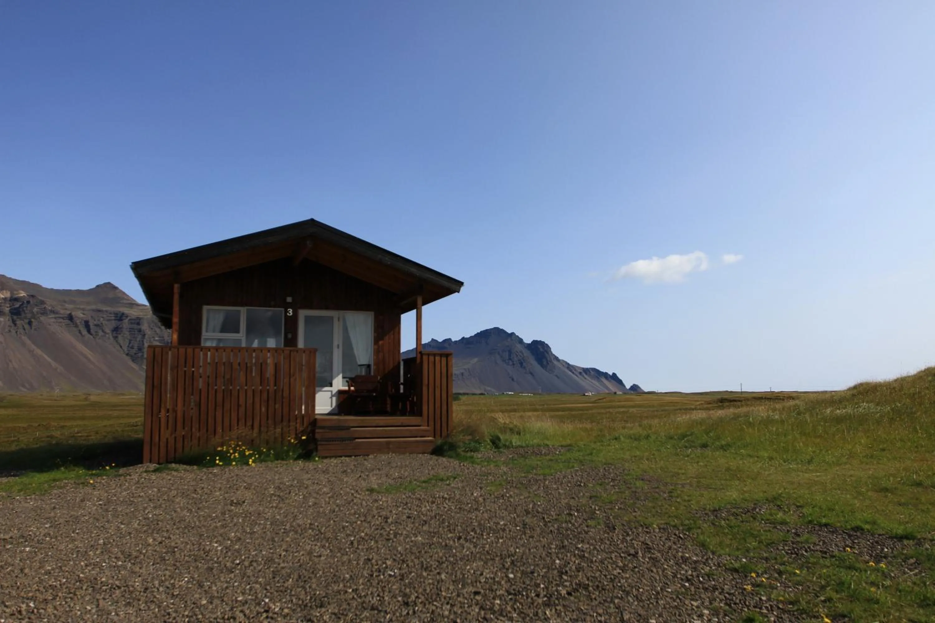 Facade/entrance in Aurora Cabins