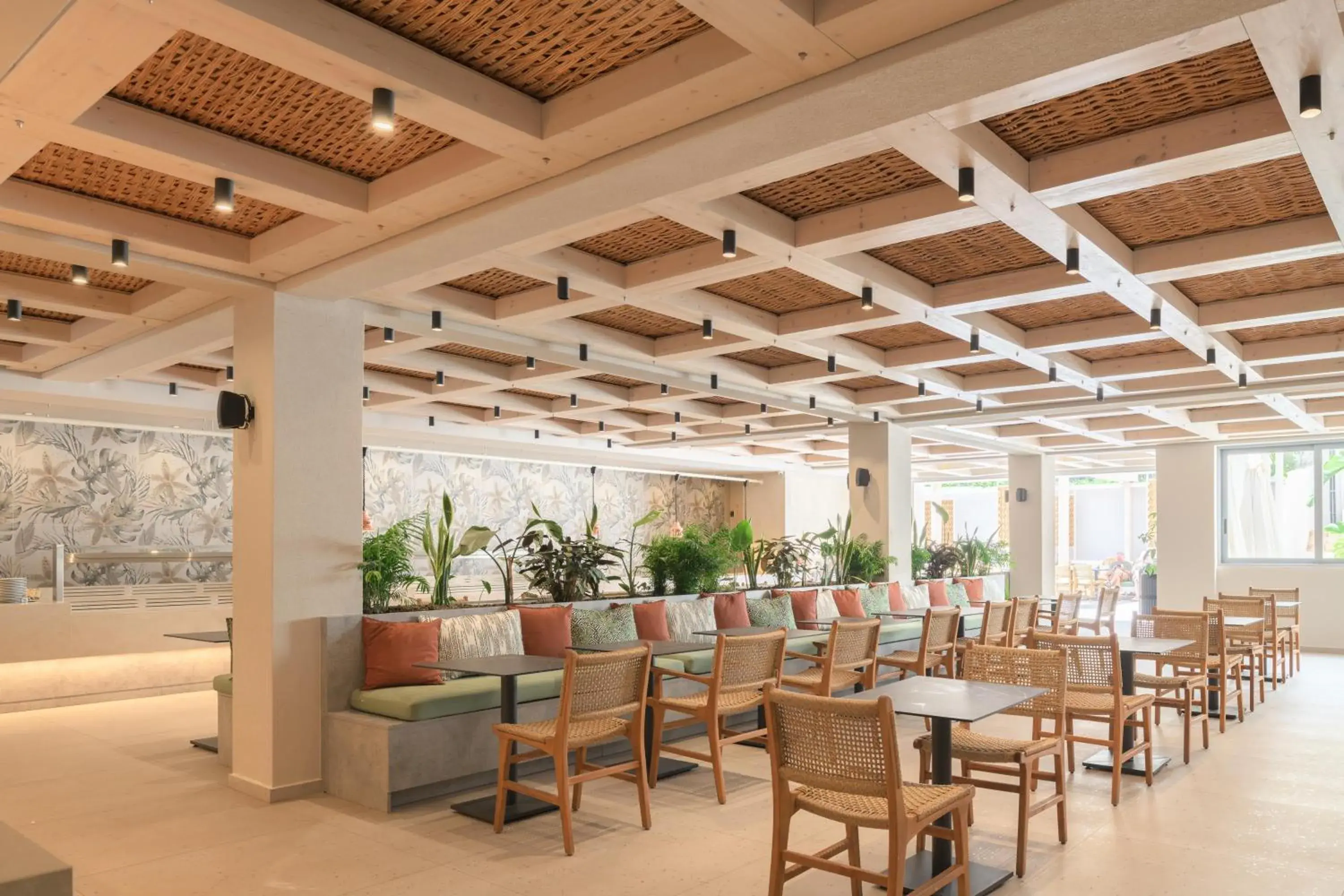 Restaurant/places to eat in Sergios Hotel Restaurant/places to eat in Sergios Hotel