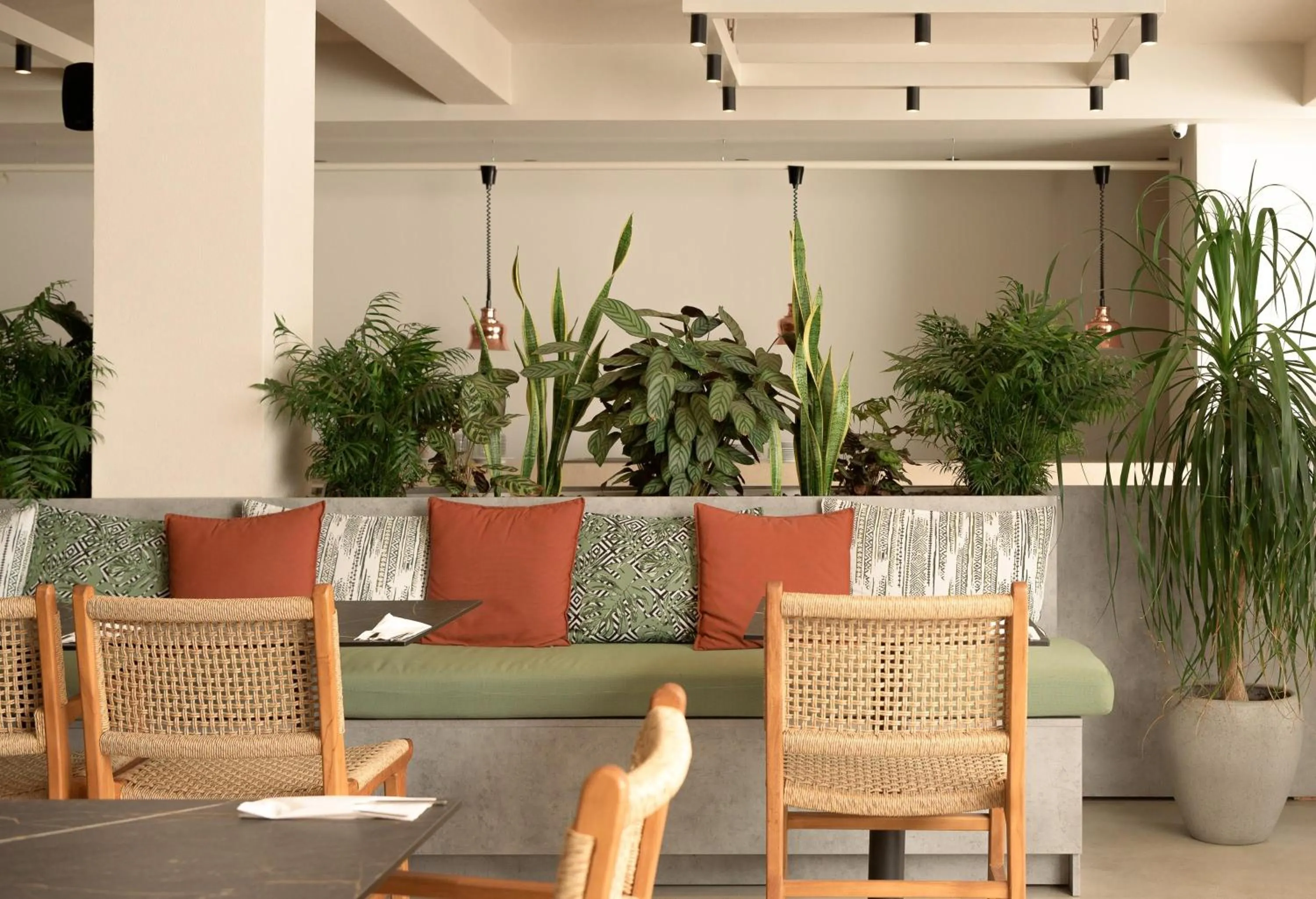 Restaurant/places to eat in Sergios Hotel