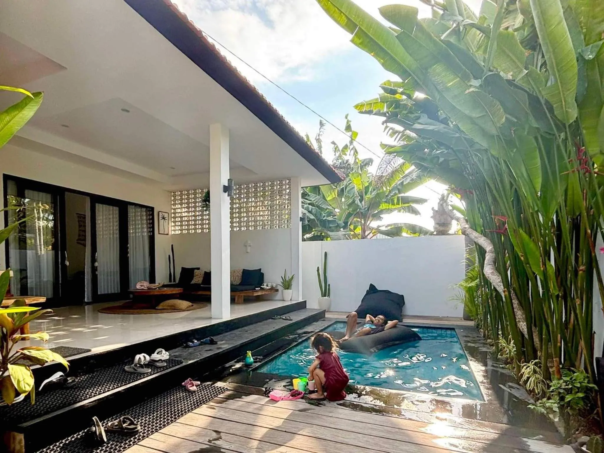 Swimming pool in The Captains Villa