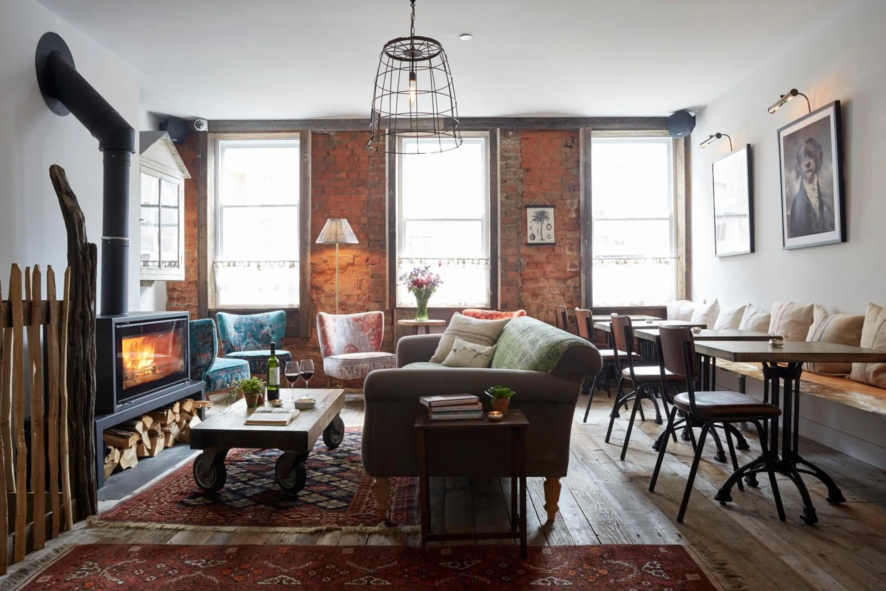 Lounge or bar in Artist Residence Cornwall