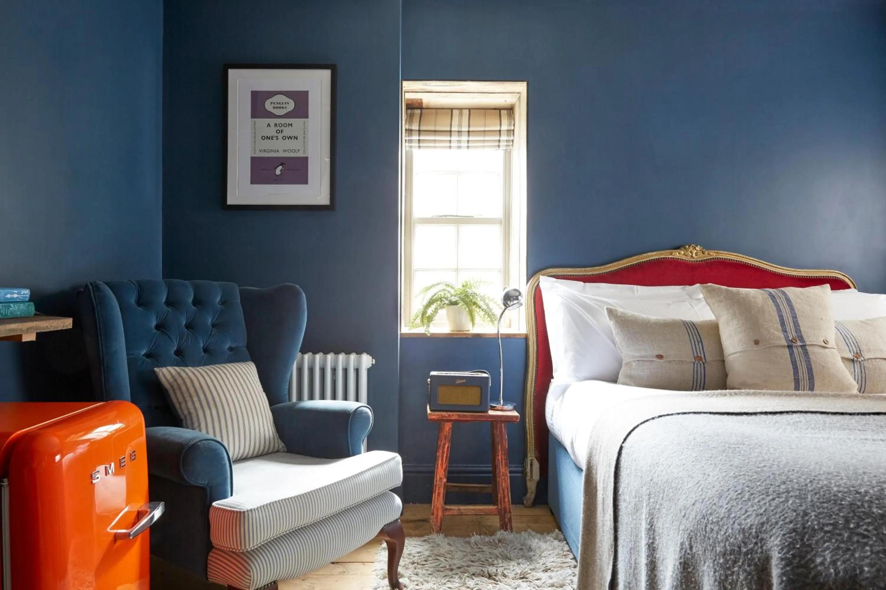 Bed in Artist Residence Cornwall