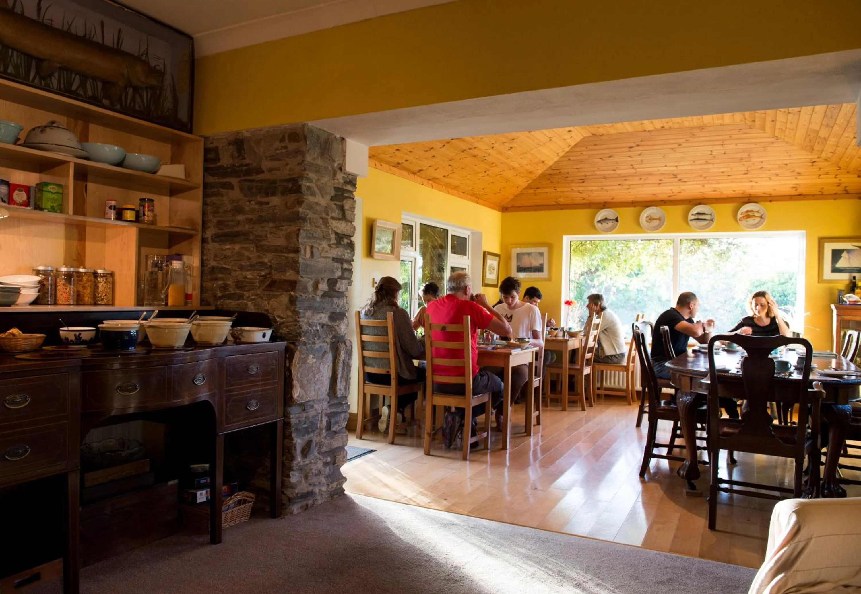 Restaurant/places to eat in Sharamore House B&B