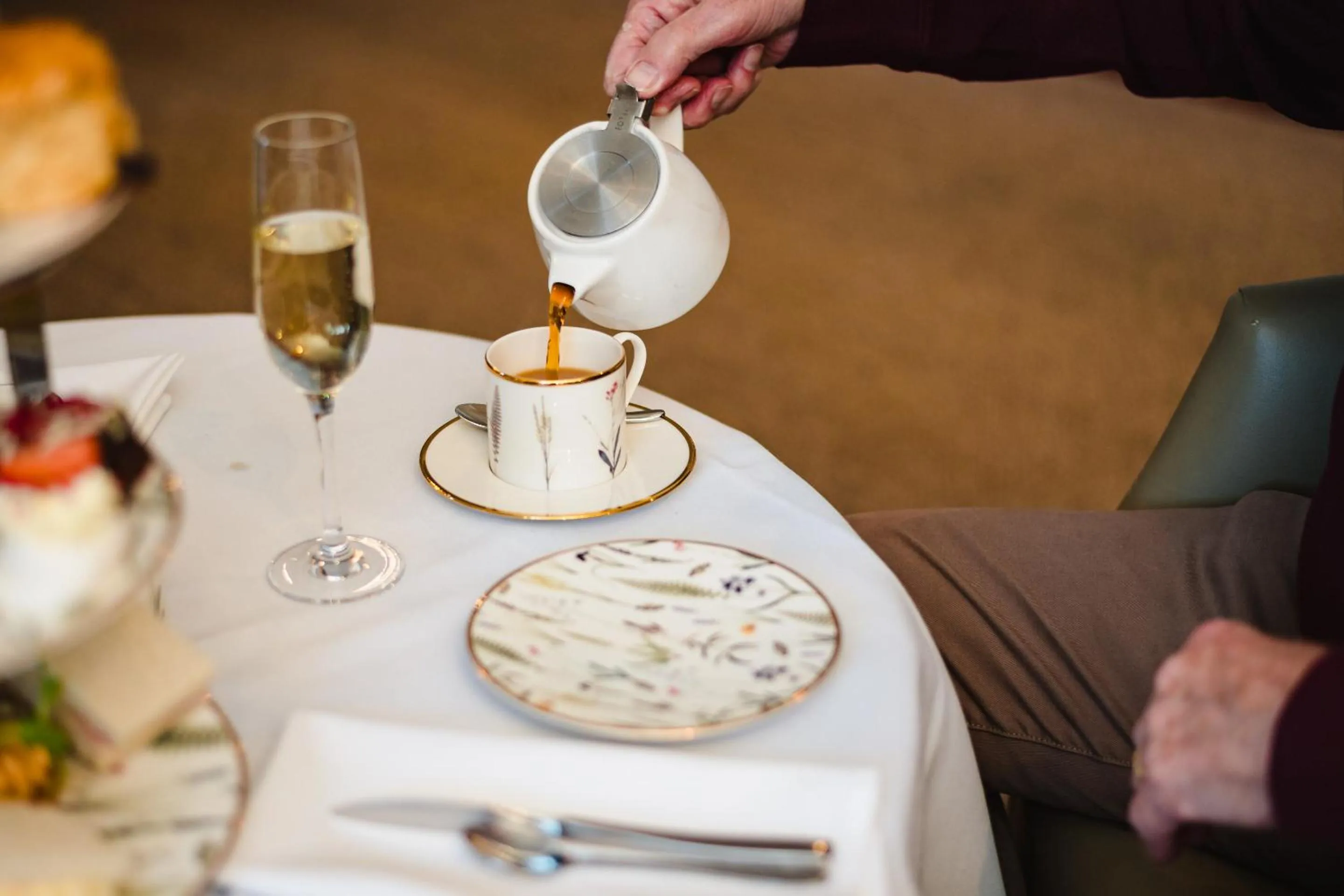 Dining area in Crown Lodge Hotel
