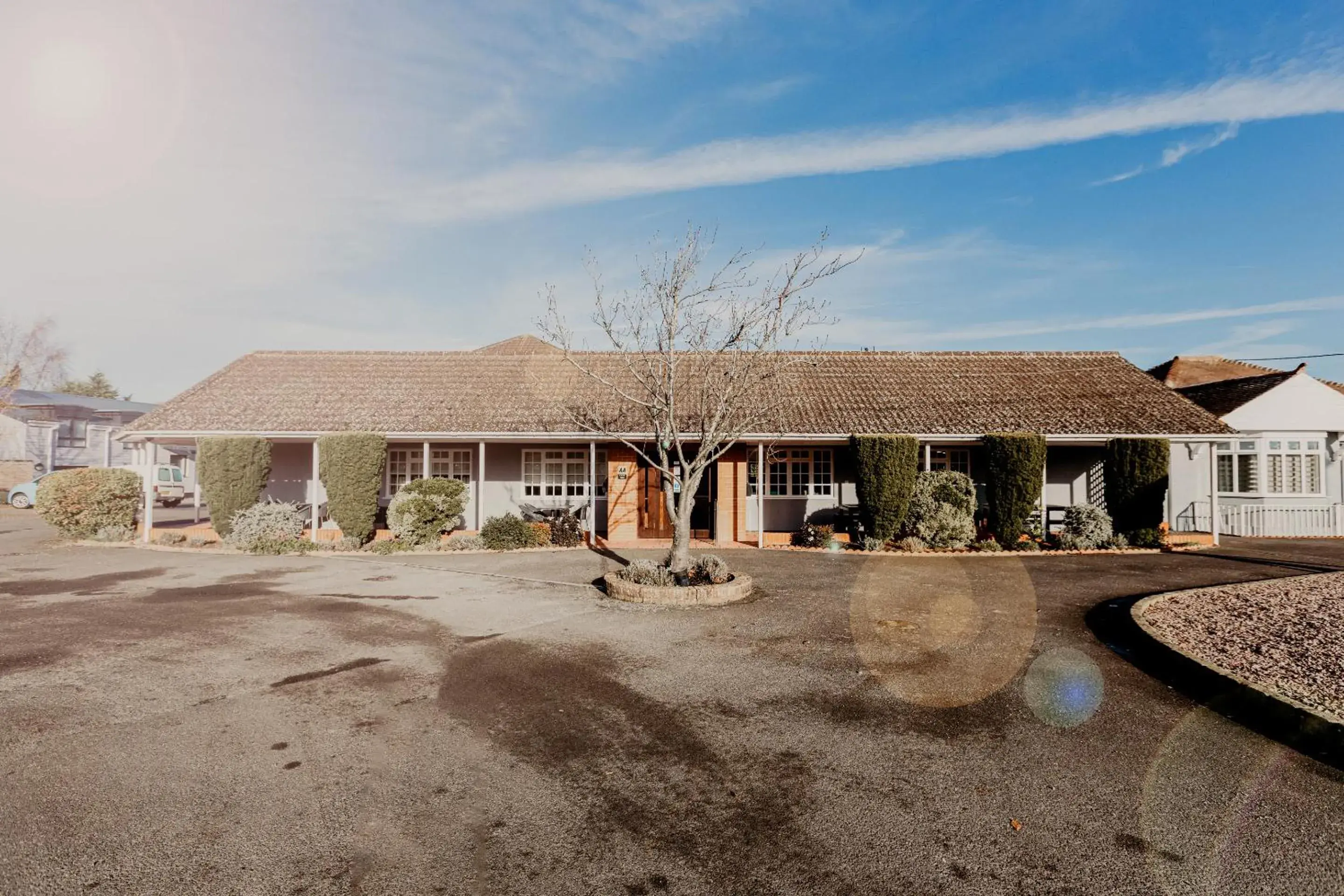 Facade/entrance in Crown Lodge Hotel Facade/entrance in Crown Lodge Hotel