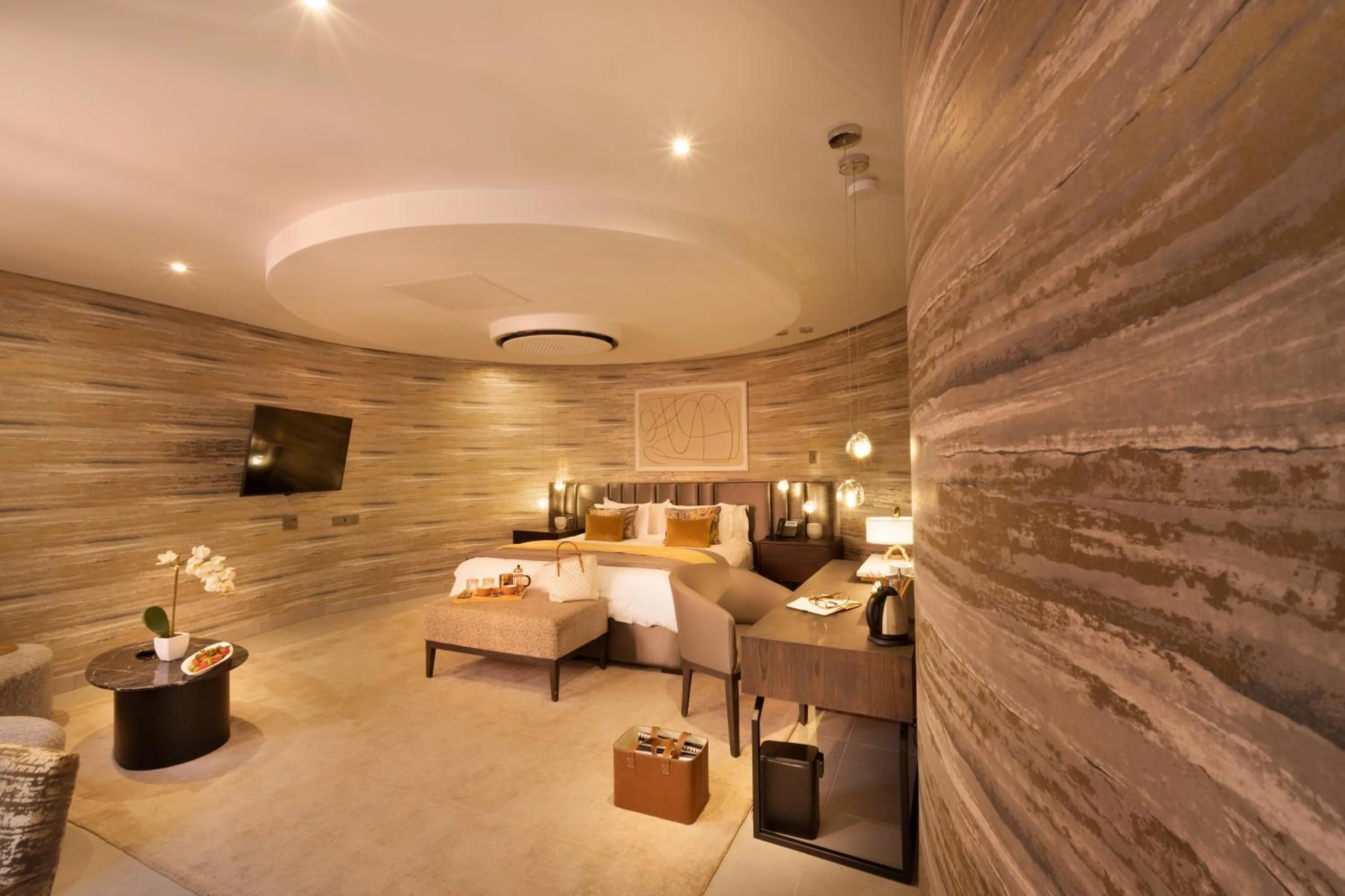 Bedroom, Bed in Angels View Hotel