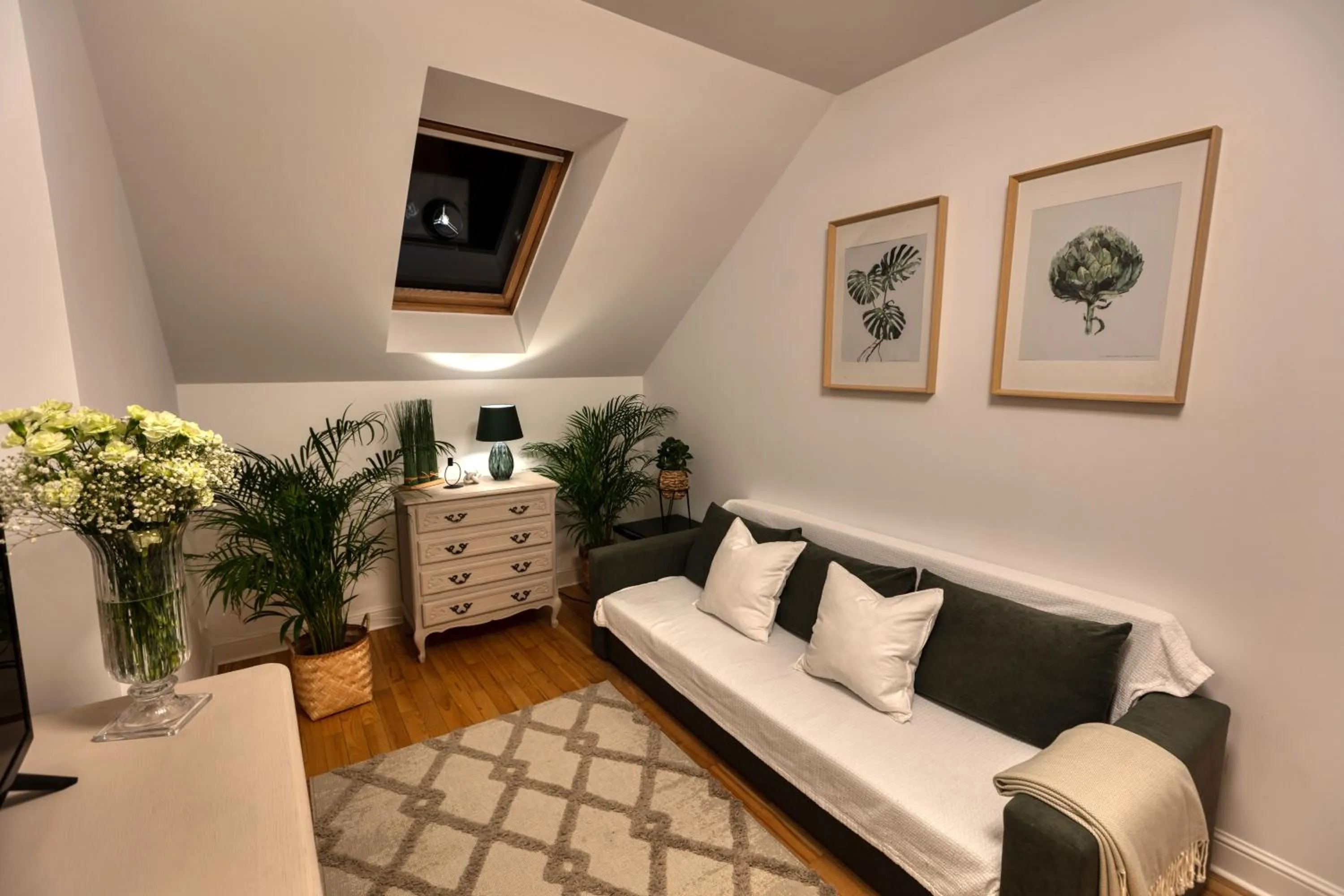 Photo of the whole room, Bed in Dwór Konstancin
