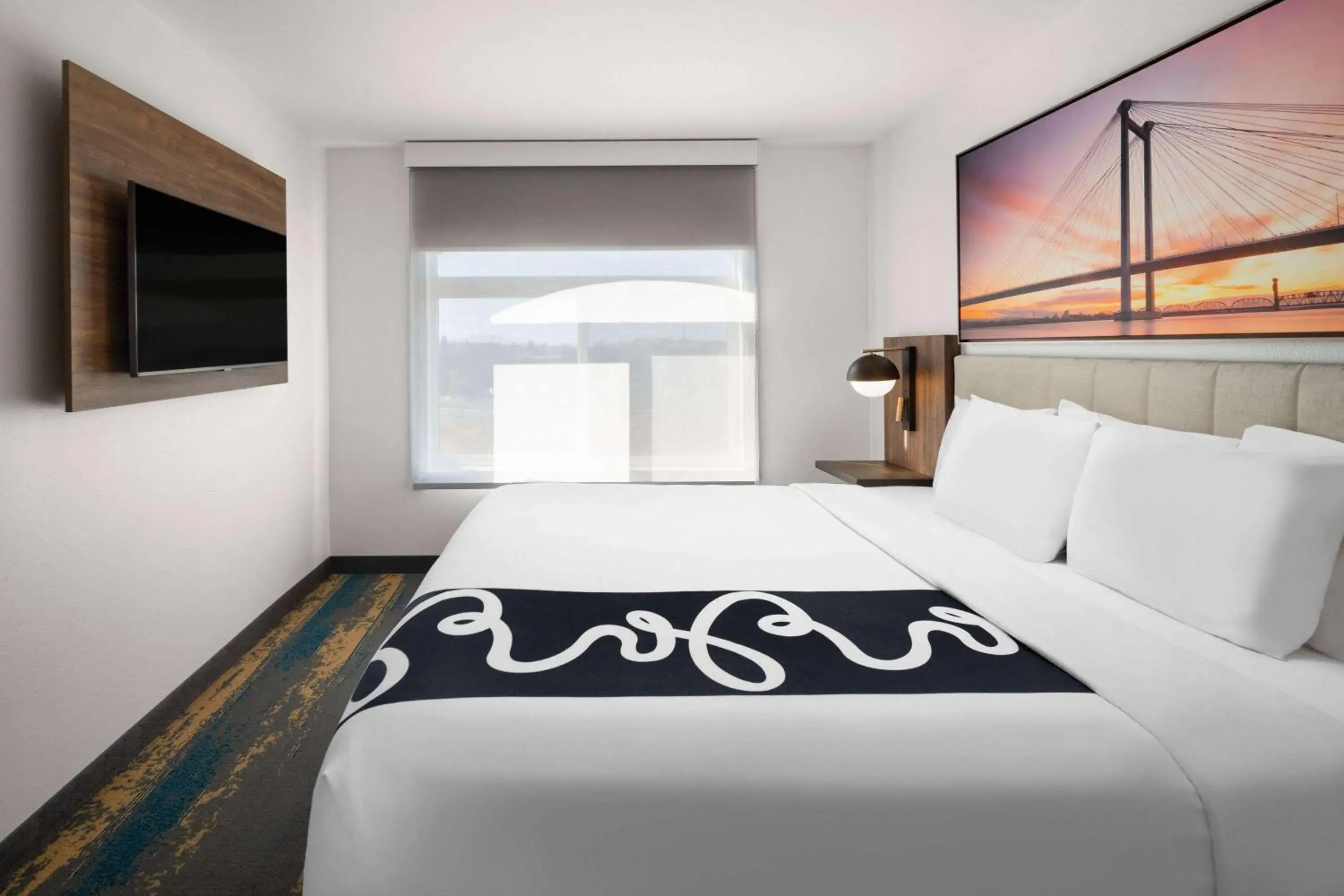 Photo of the whole room, Bed in La Quinta by Wyndham Kennewick Photo of the whole room, Bed in La Quinta by Wyndham Kennewick