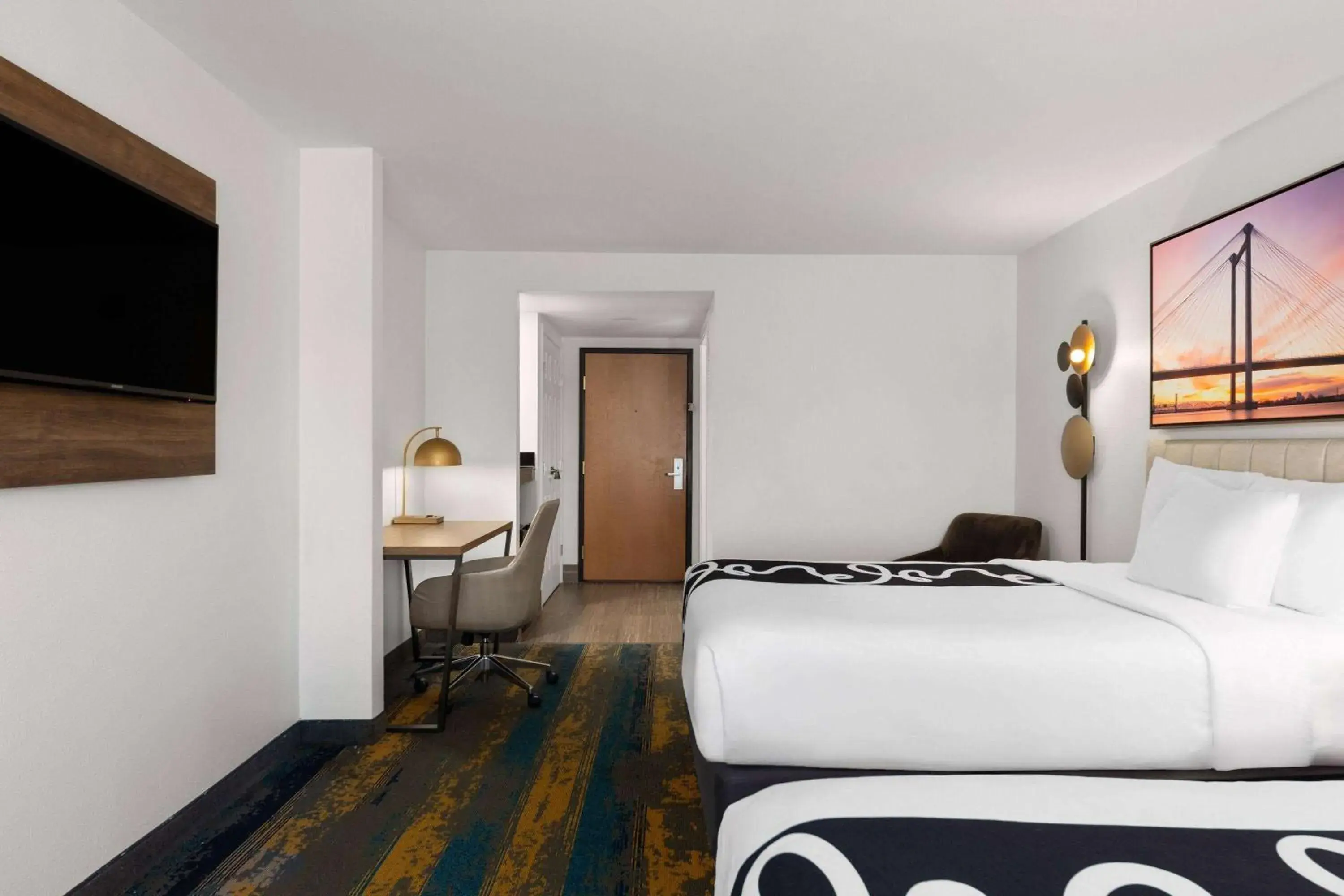 Photo of the whole room, Bed in La Quinta by Wyndham Kennewick Photo of the whole room, Bed in La Quinta by Wyndham Kennewick