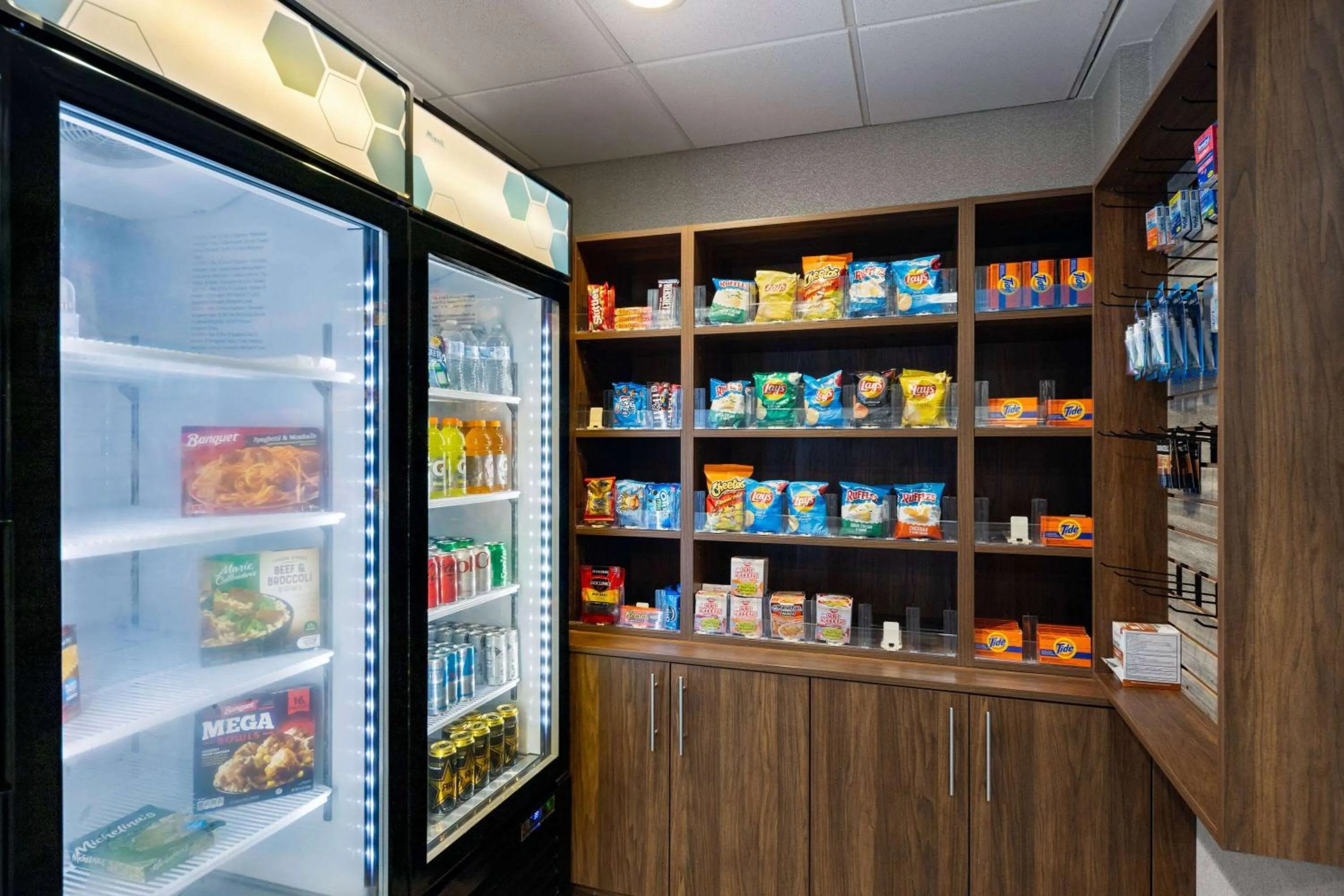 Food and drinks in La Quinta by Wyndham Kennewick