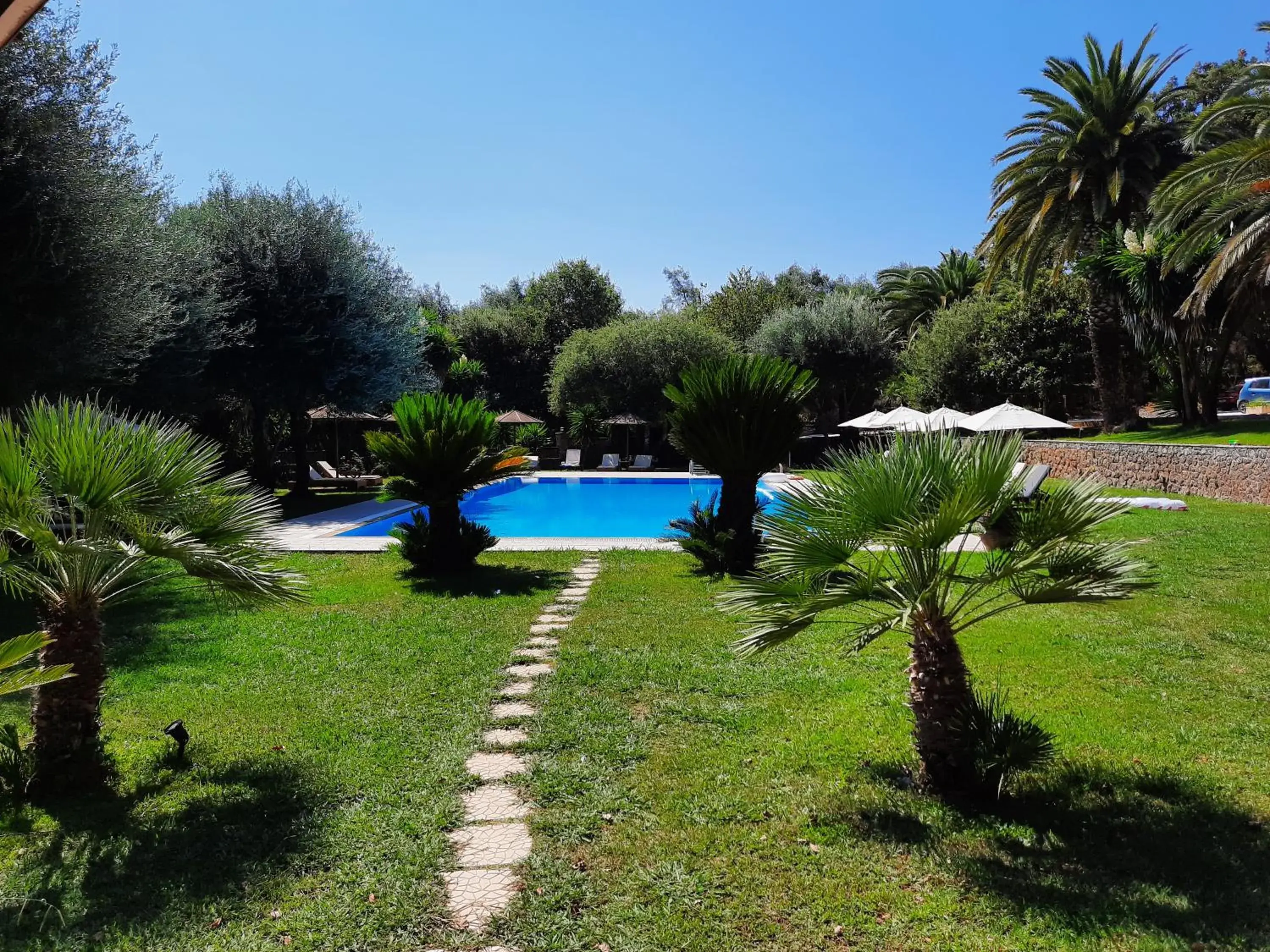 Swimming pool in Fiori Hotel Swimming pool in Fiori Hotel