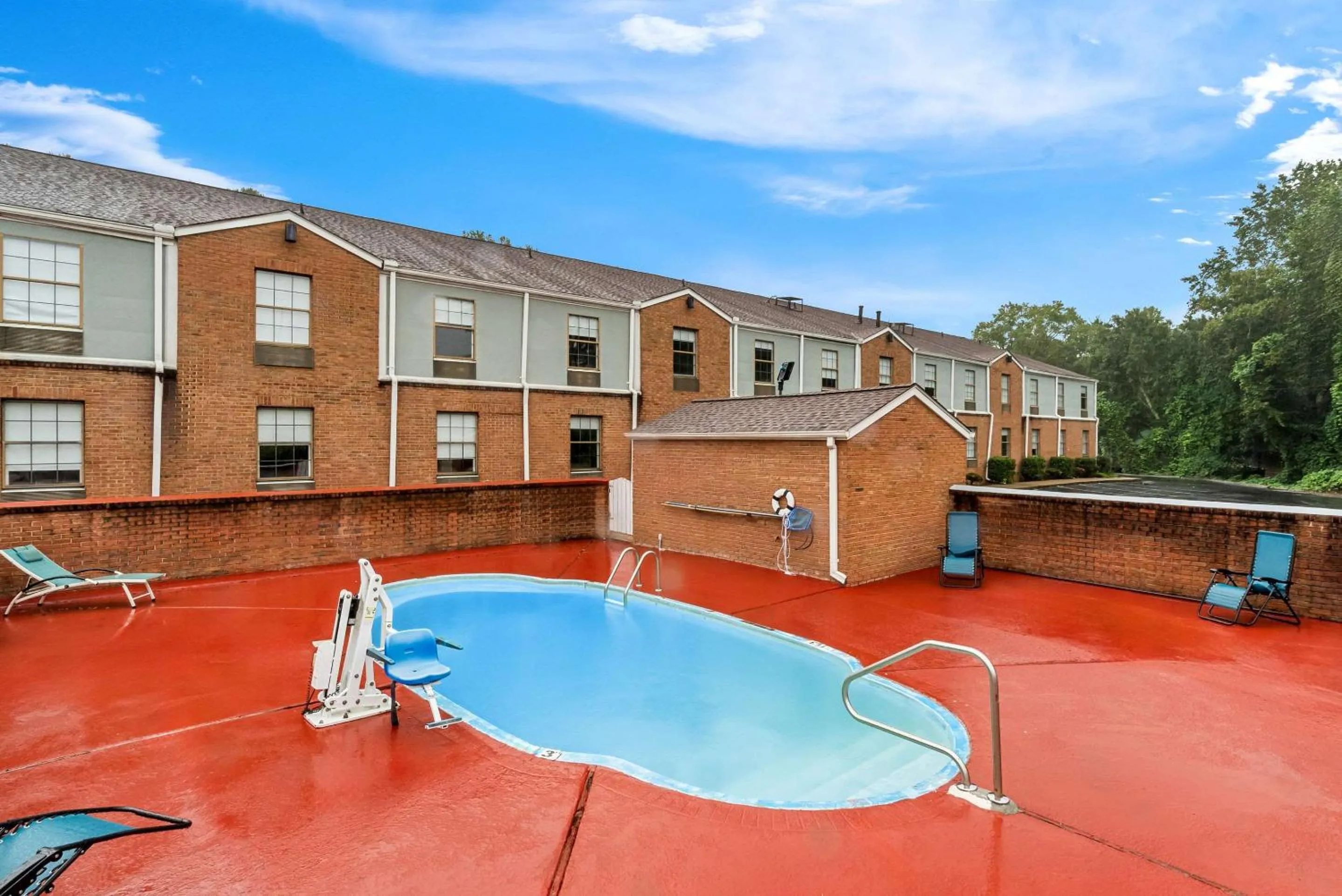 Swimming pool in Super 8 by Wyndham Cornelia