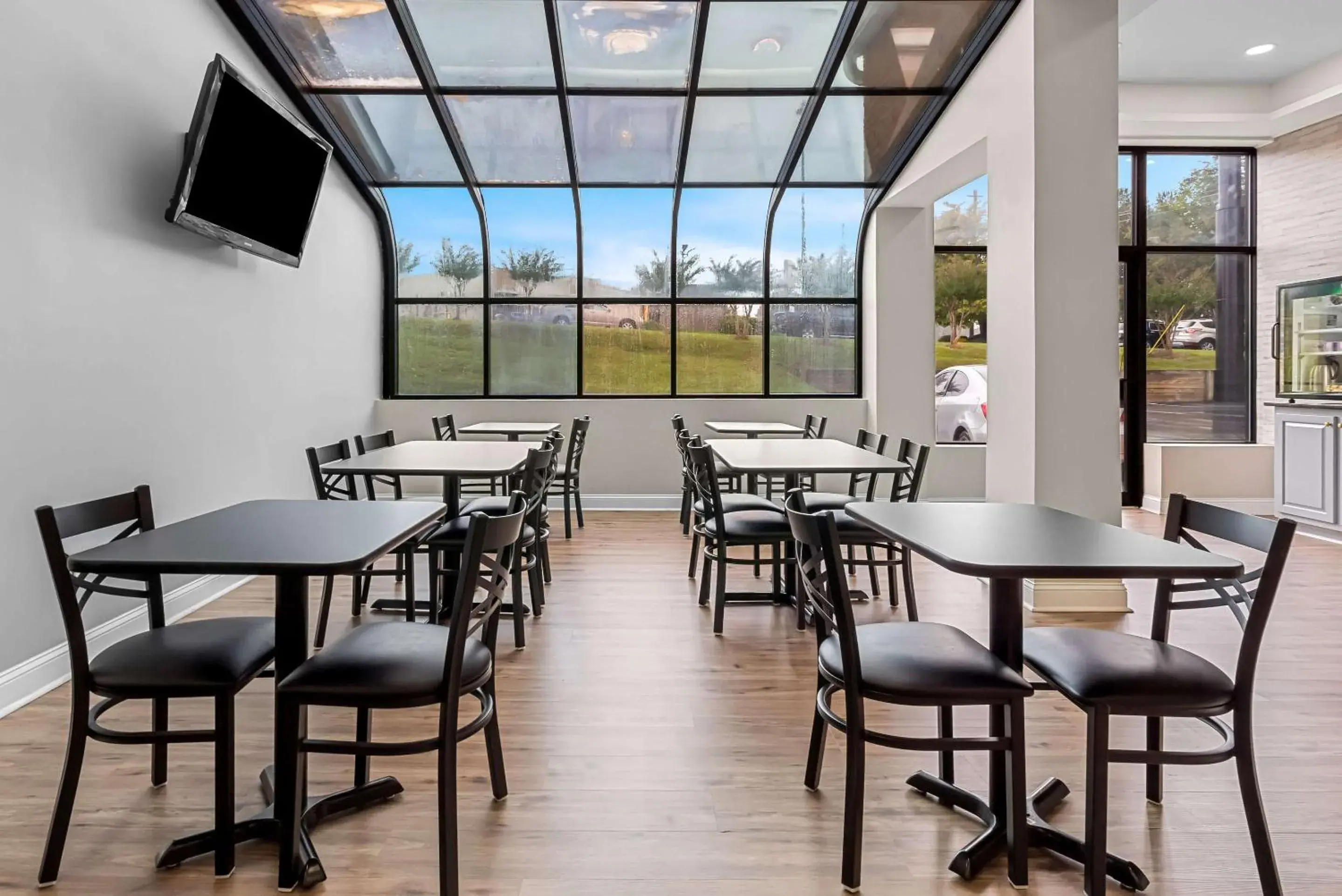 Breakfast in Quality Inn Cornelia Breakfast in Quality Inn Cornelia