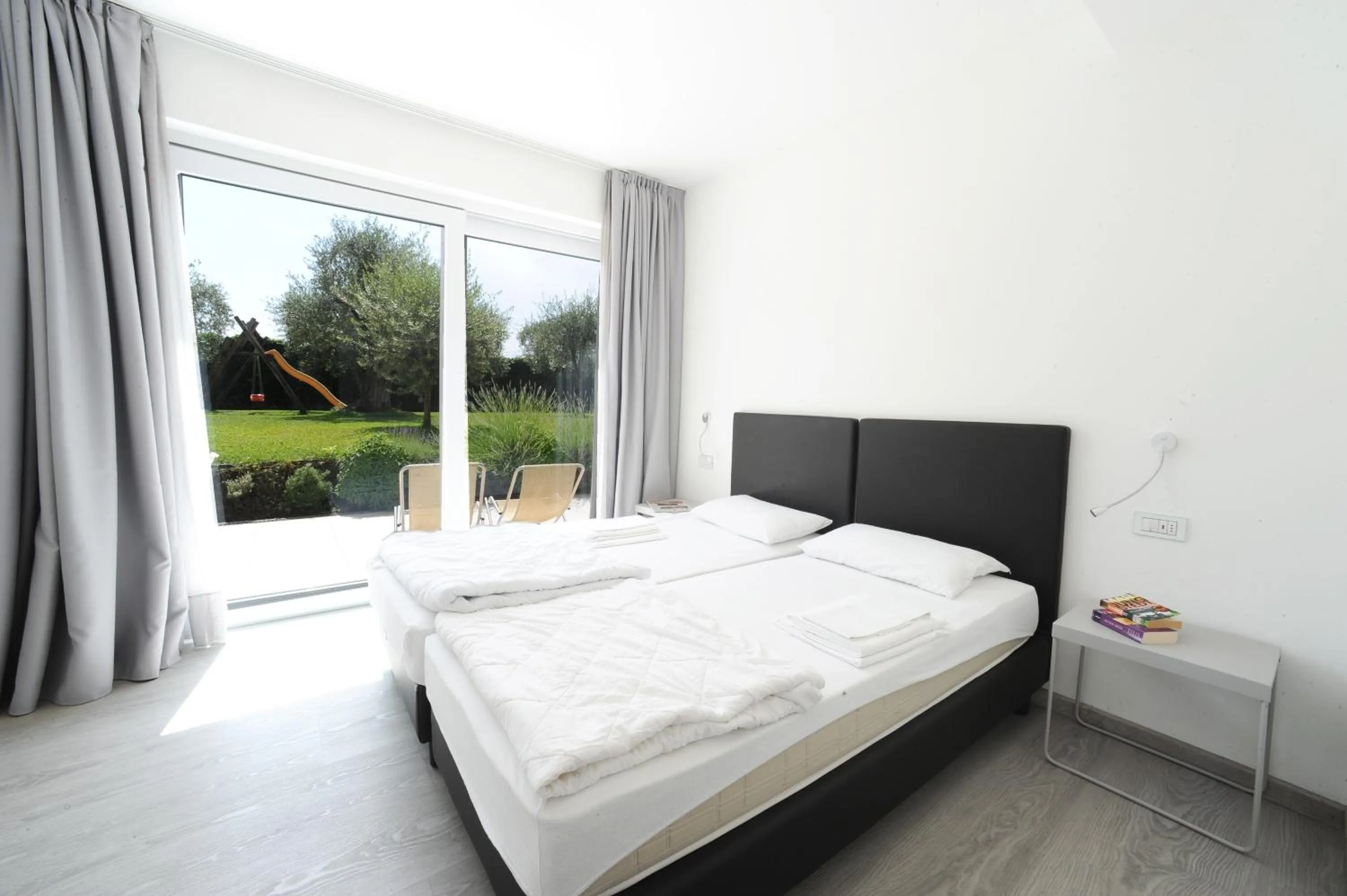 Bed in Residence Goethe