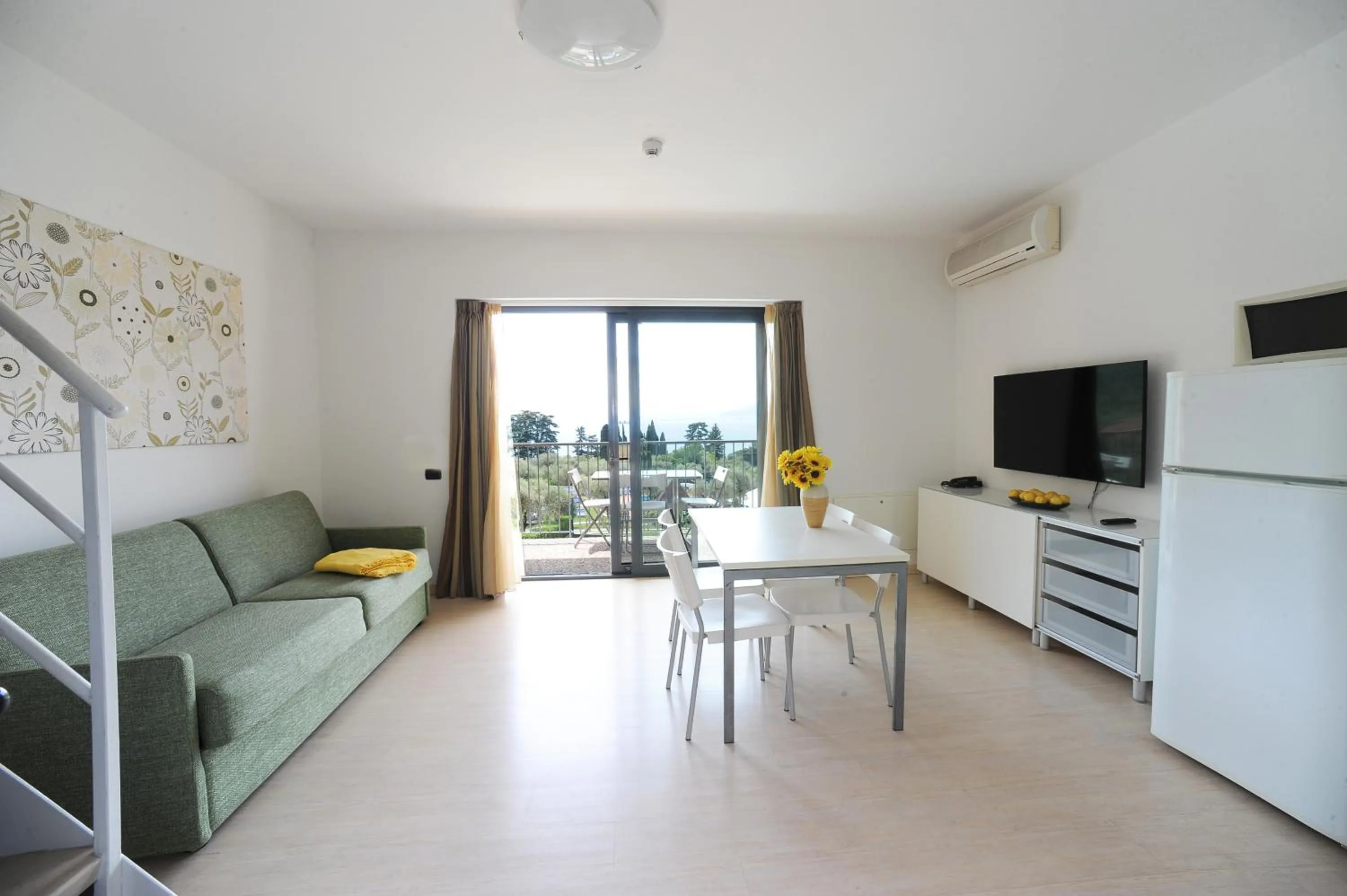 Bed in Residence Goethe