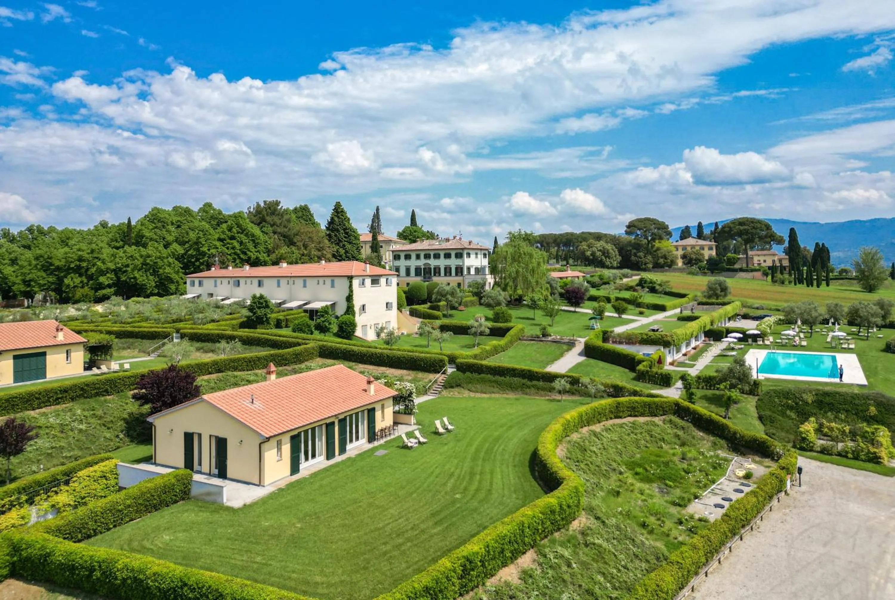 Garden view in Resort Borgo Syrah