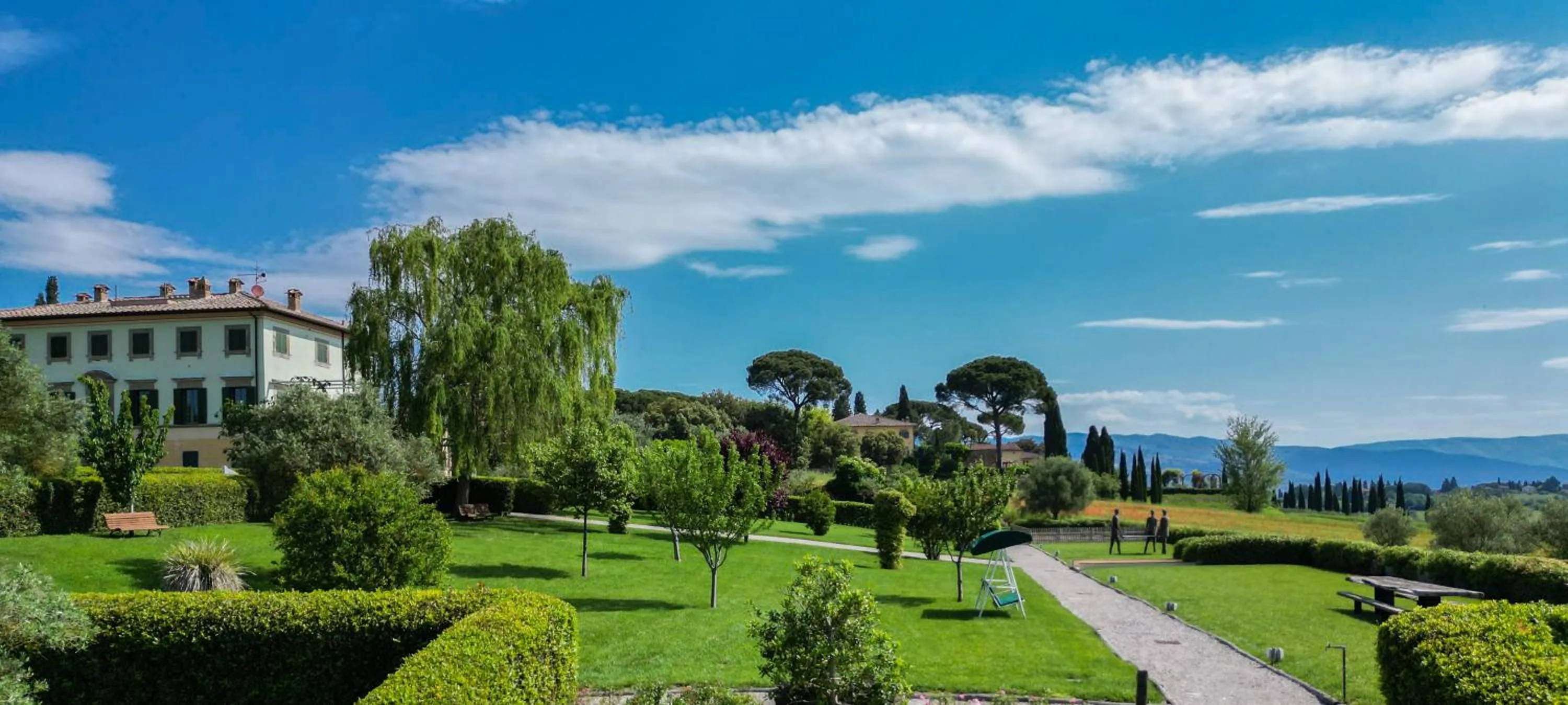 Garden view in Resort Borgo Syrah