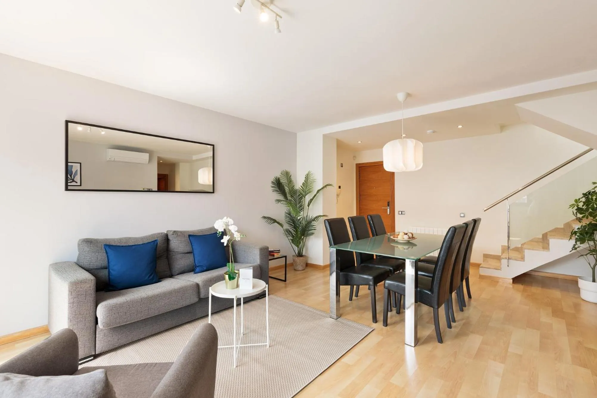 Living room in Lucas House Apartments by Sitges Group