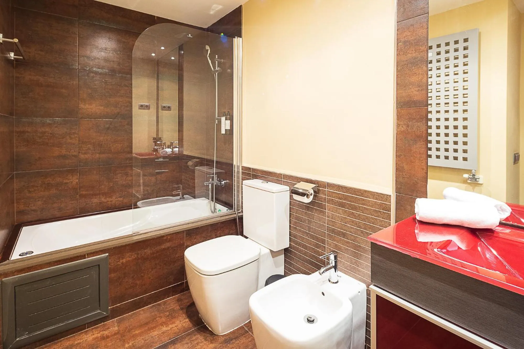 Shower in Lucas House Apartments by Sitges Group