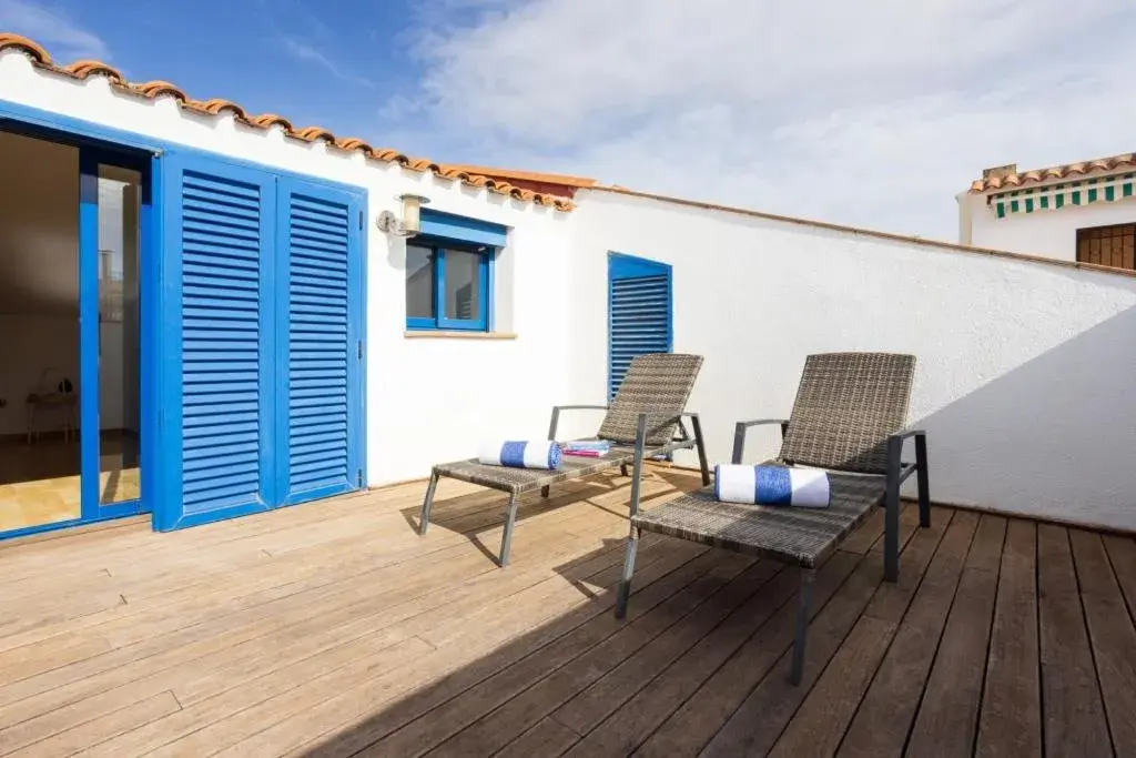 Lucas House Apartments by Sitges Group Lucas House Apartments by Sitges Group