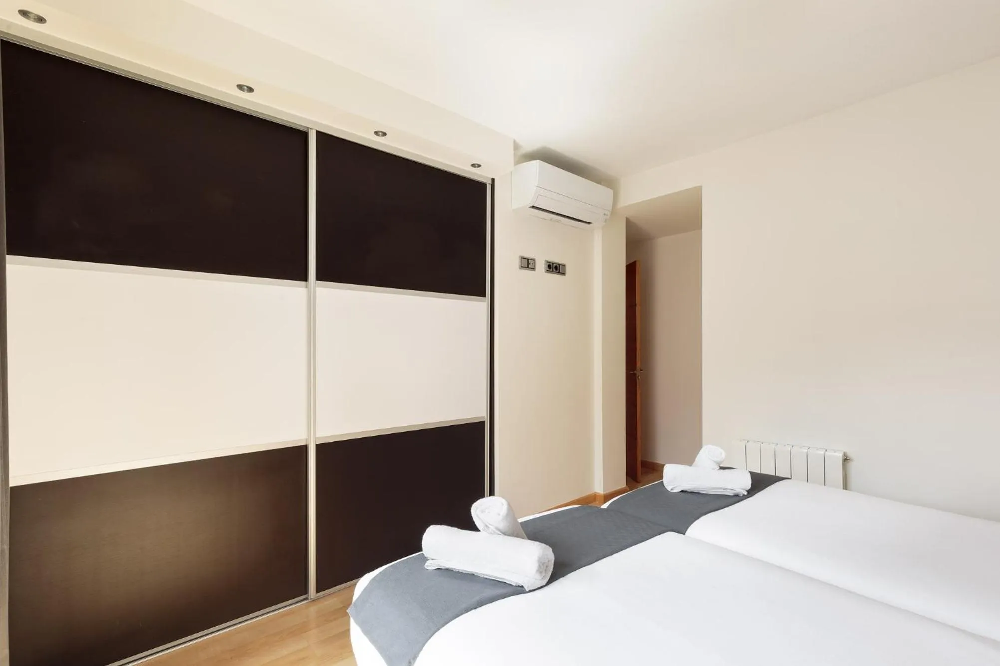Photo of the whole room, Bed in Lucas House Apartments by Sitges Group