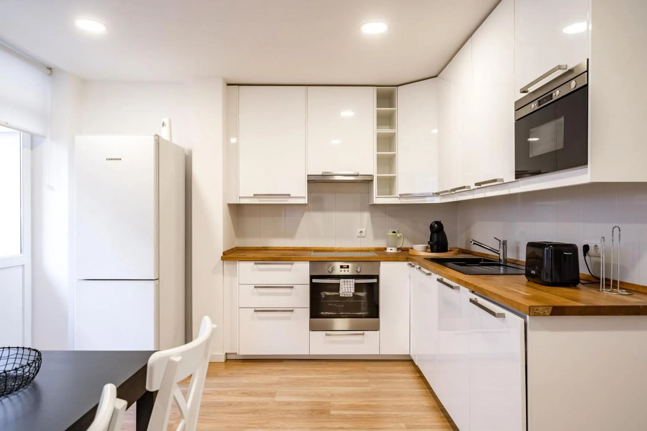 Kitchen or kitchenette in Akicity Marques Pearl II