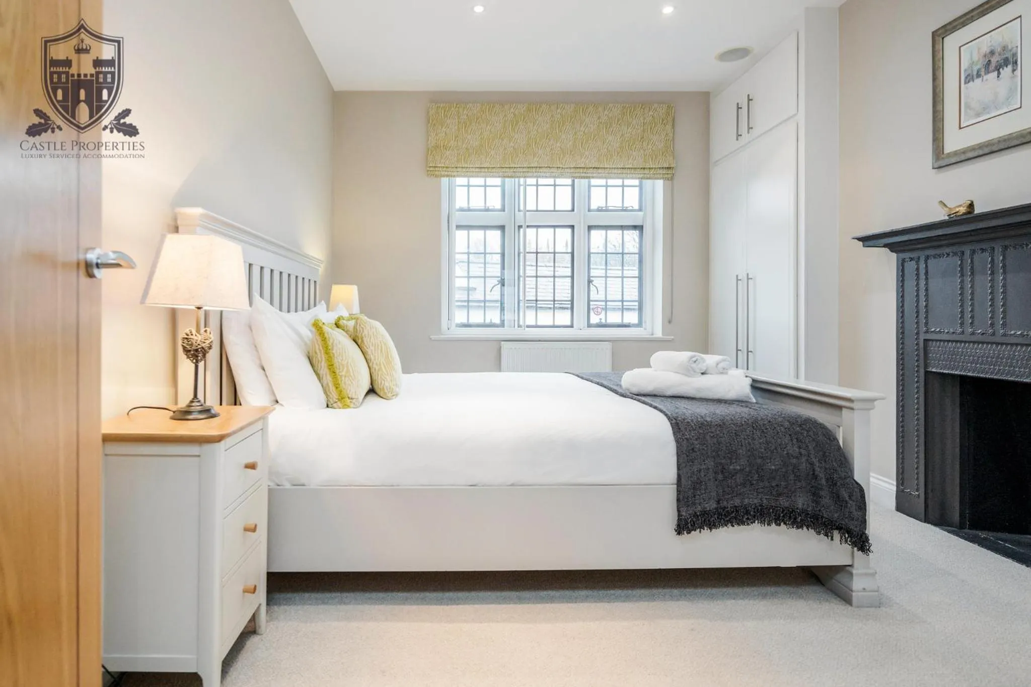 Bedroom, Bed in Castle Properties:Eton-The College