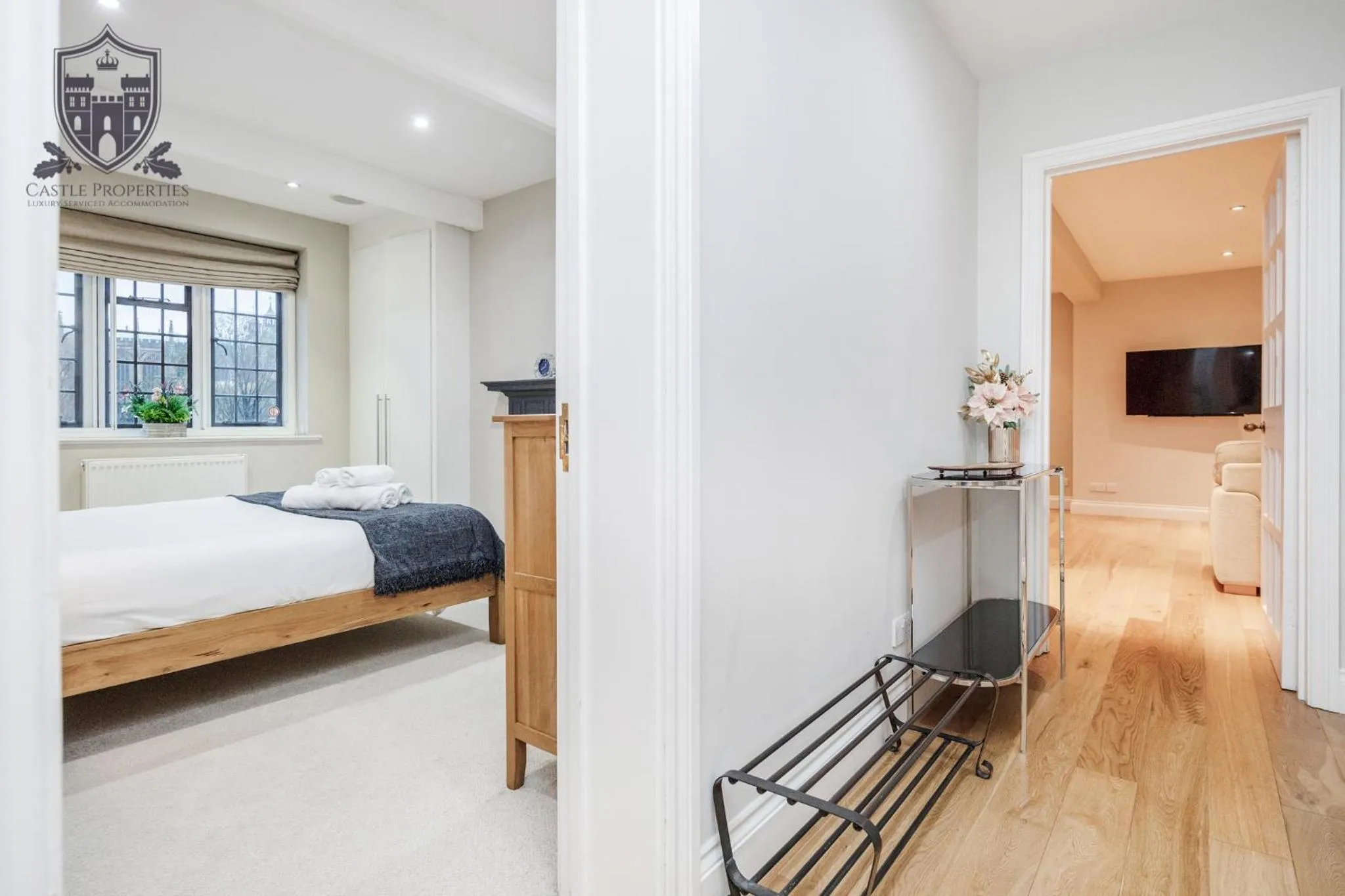 Bed in Castle Properties:Eton-The College