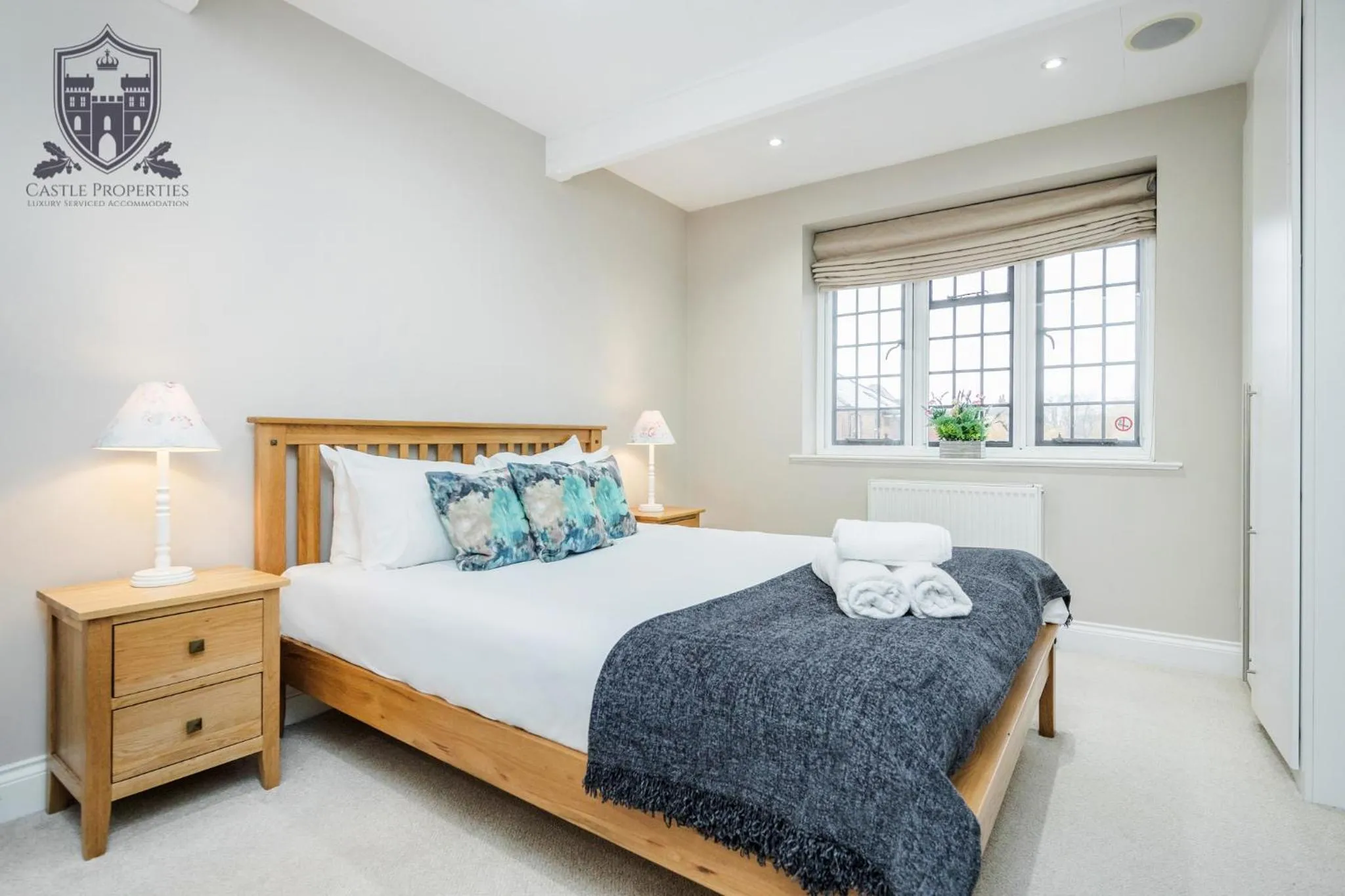 Bed in Castle Properties:Eton-The College