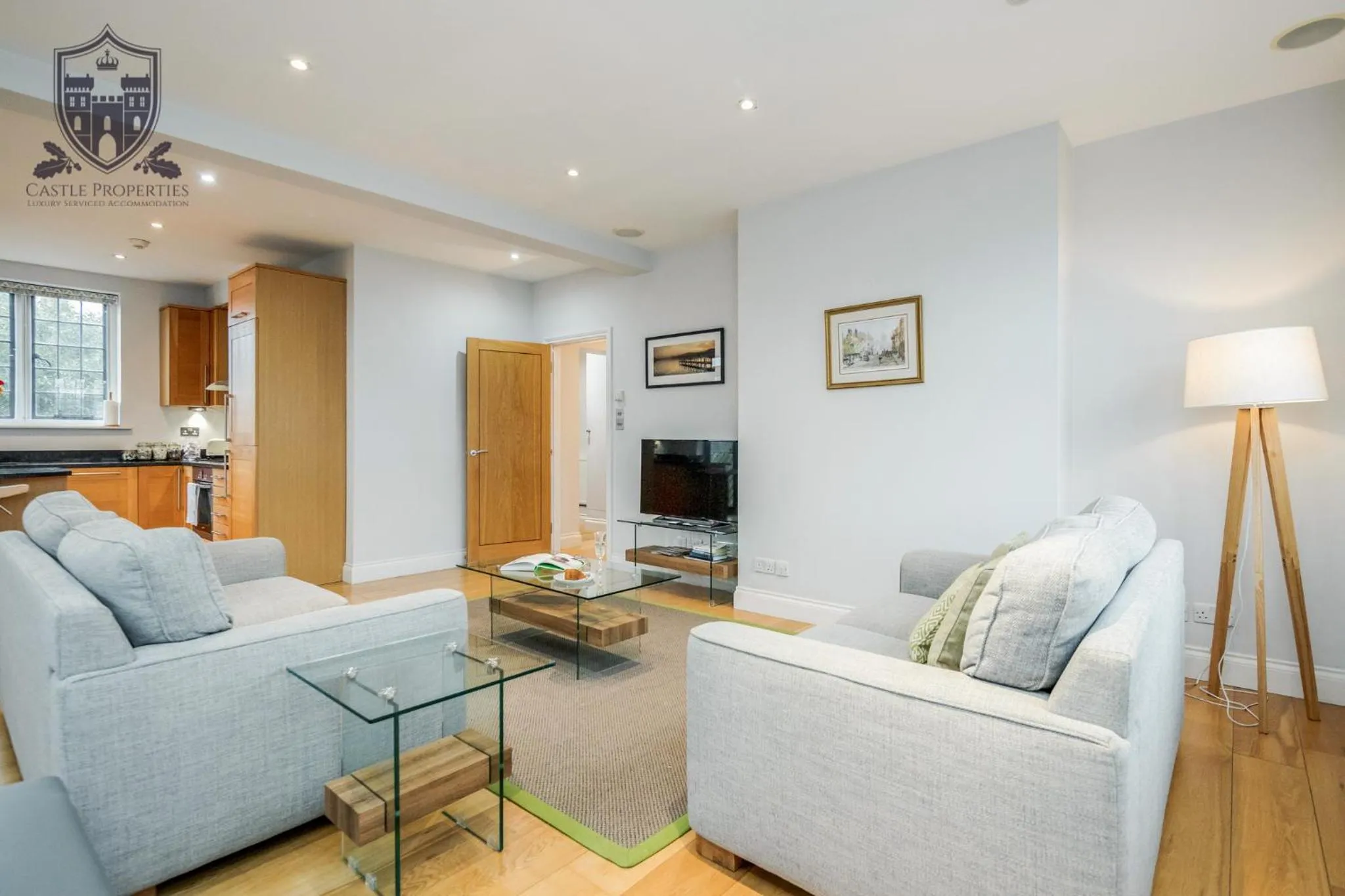 Communal lounge/ TV room in Castle Properties:Eton-The College