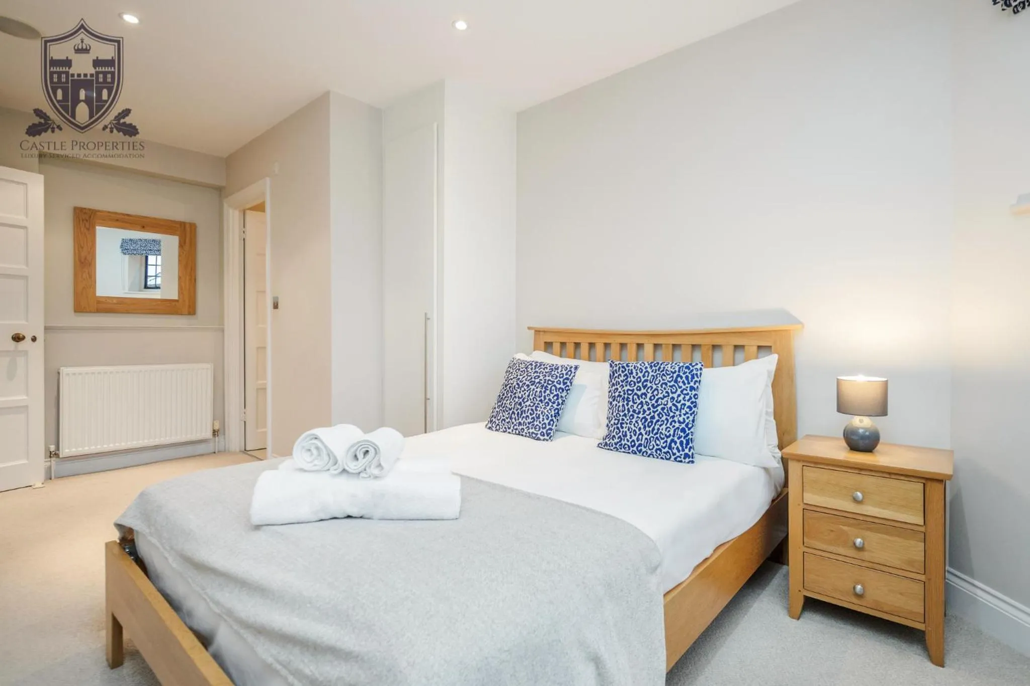 Bed in Castle Properties:Eton-The College