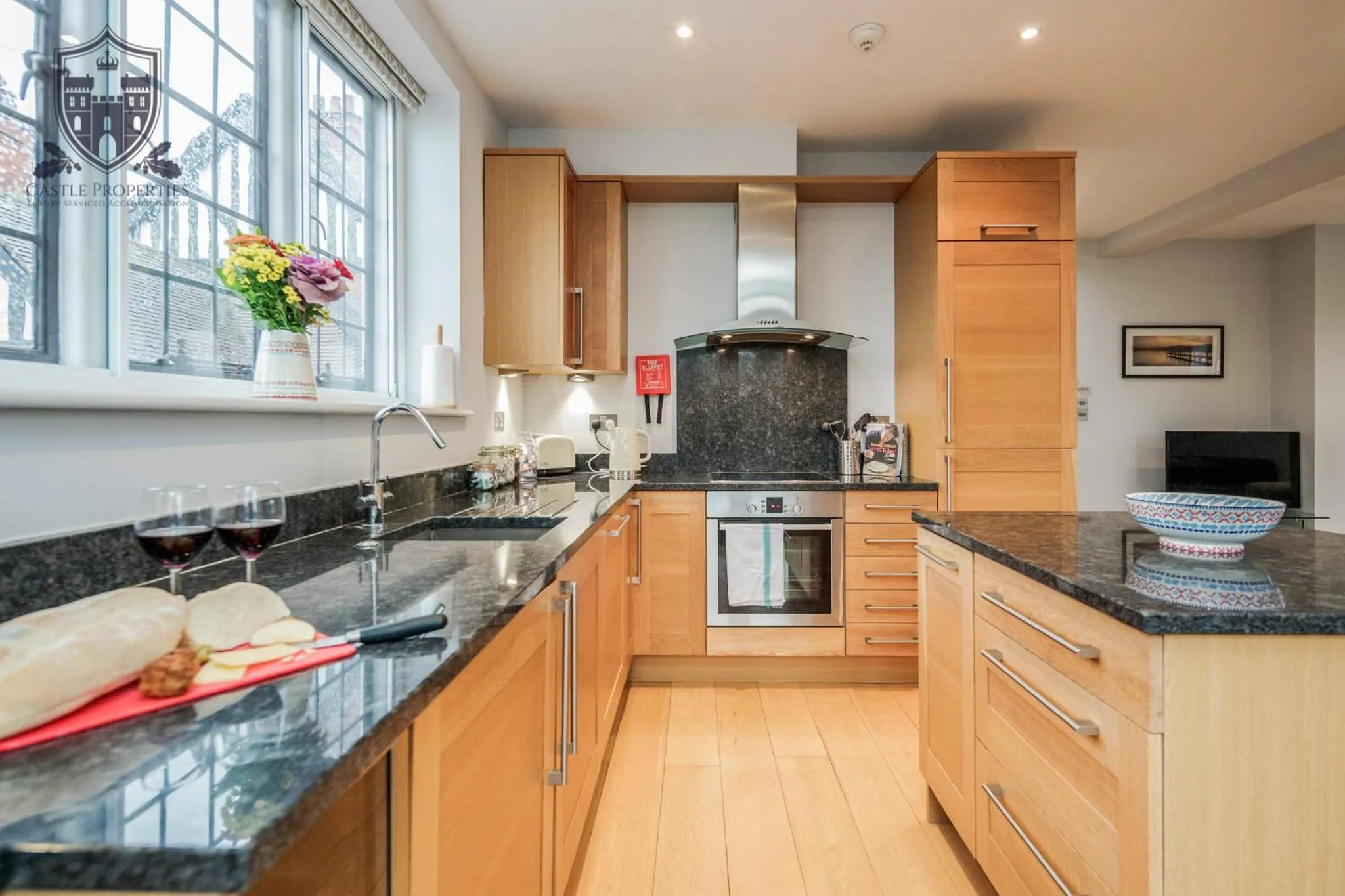 Kitchen or kitchenette in Castle Properties:Eton-The College