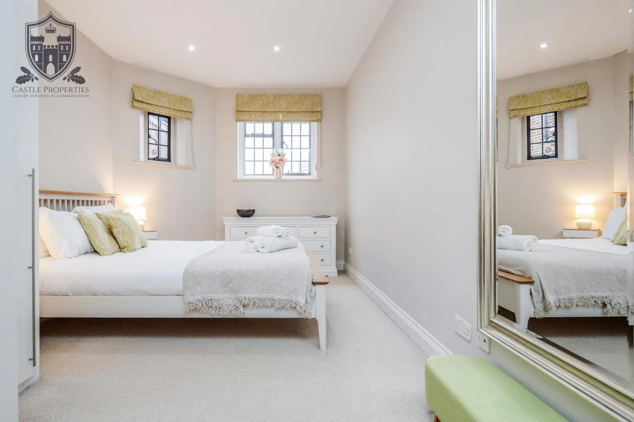 Bed in Castle Properties:Eton-The College