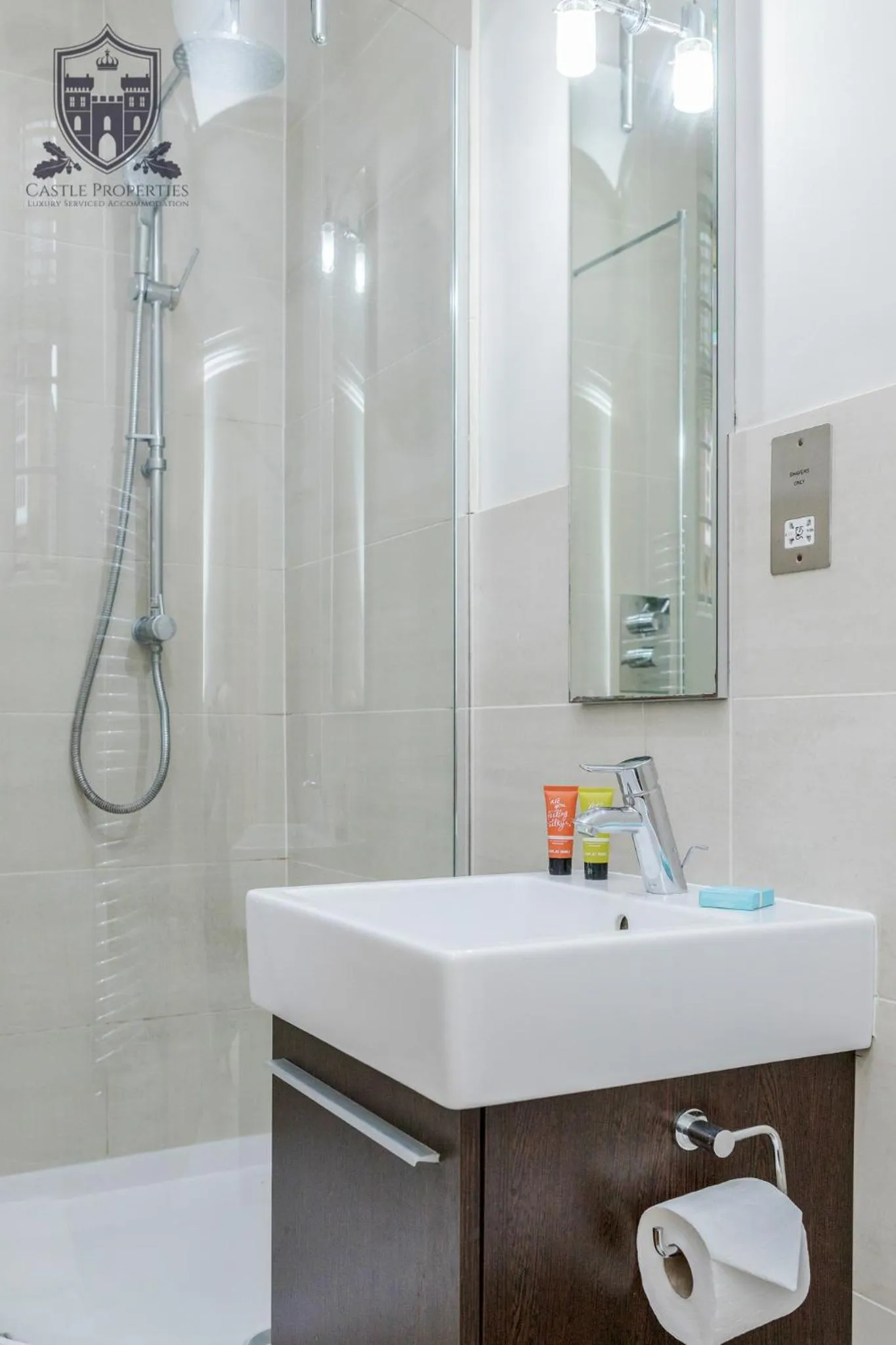 Bathroom in Castle Properties:Eton-The College