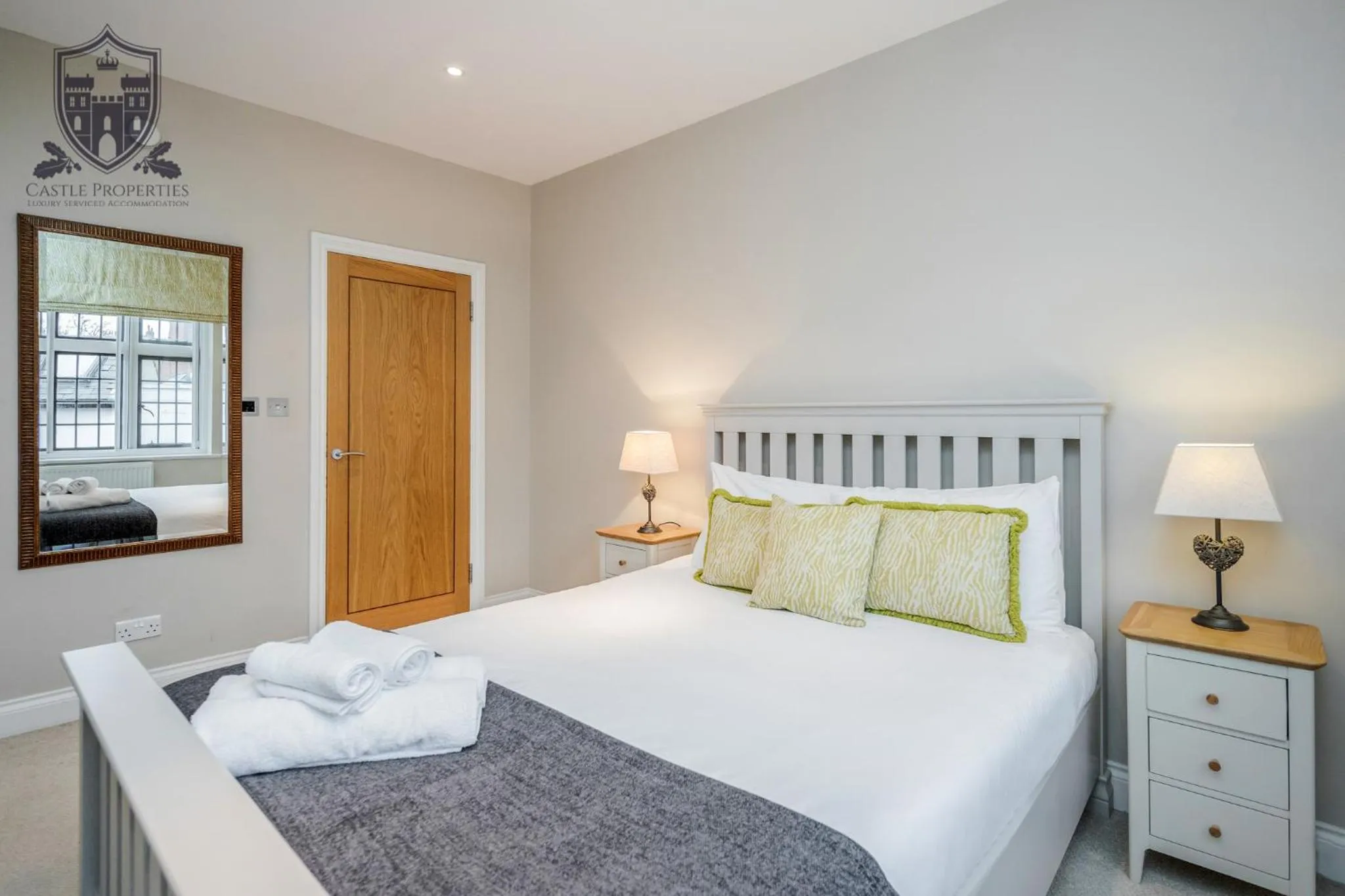 Bed in Castle Properties:Eton-The College