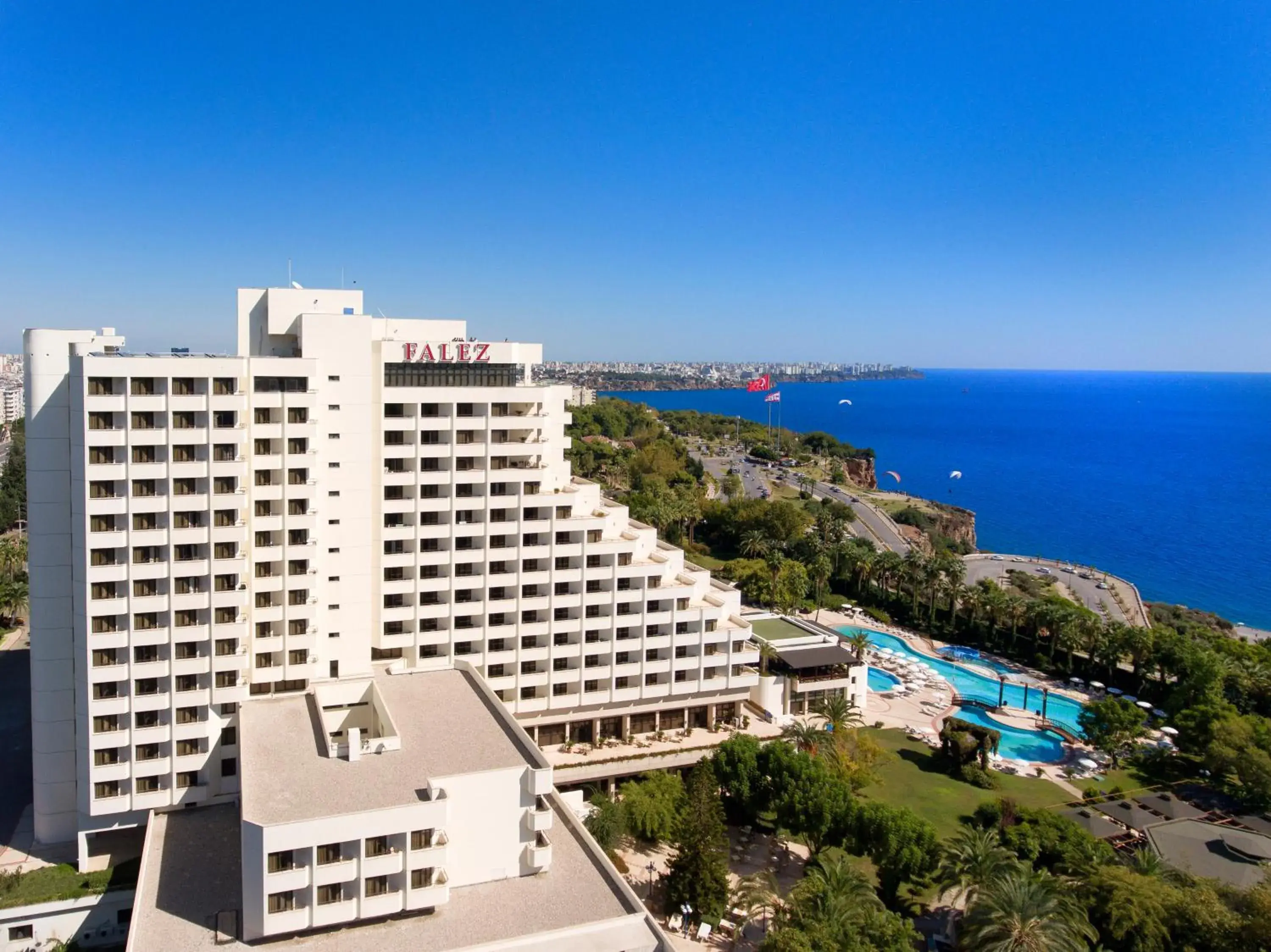 Bird's eye view, Bird's-eye View in Özkaymak Falez Hotel