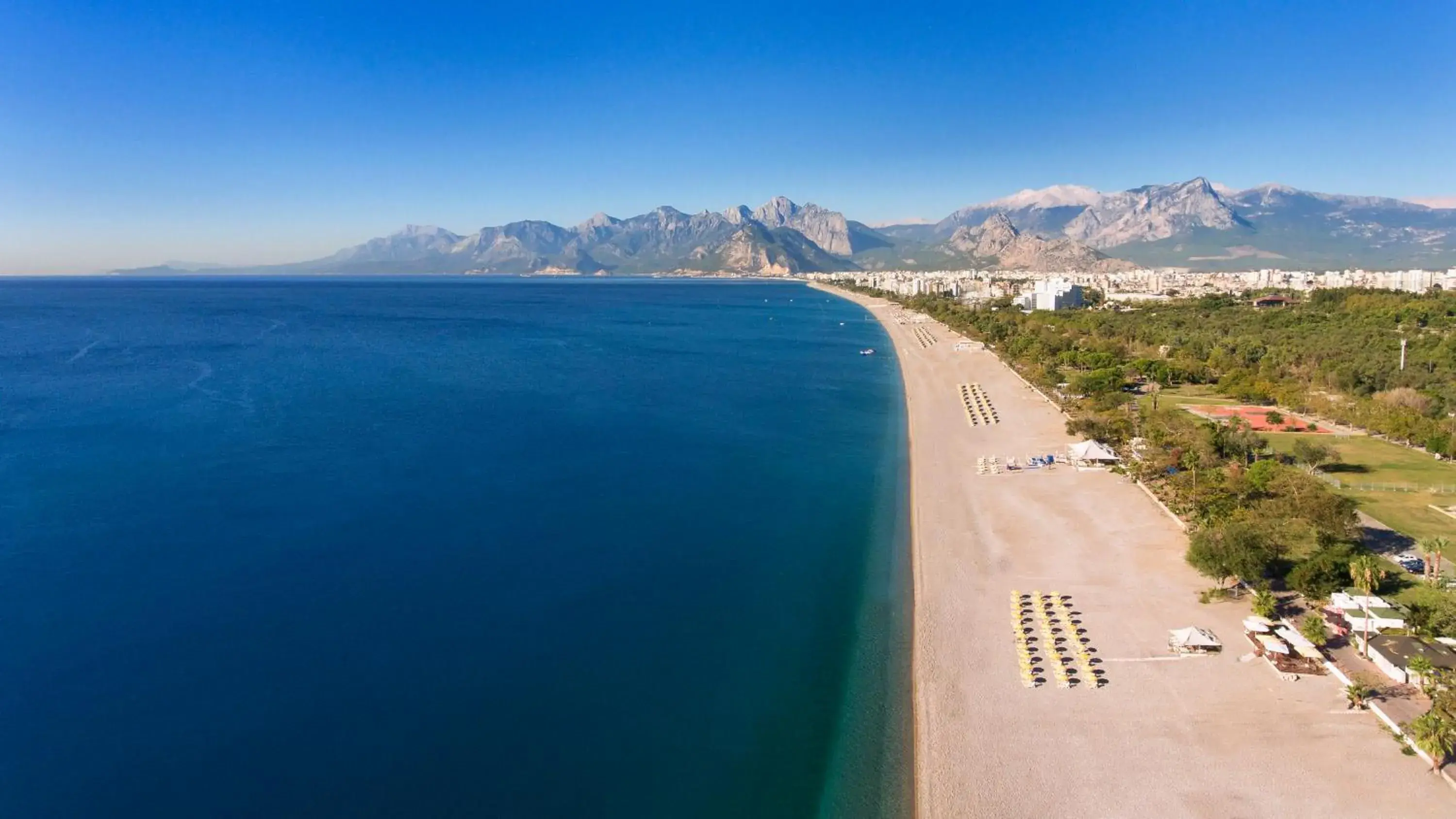 Bird's eye view, Bird's-eye View in Özkaymak Falez Hotel