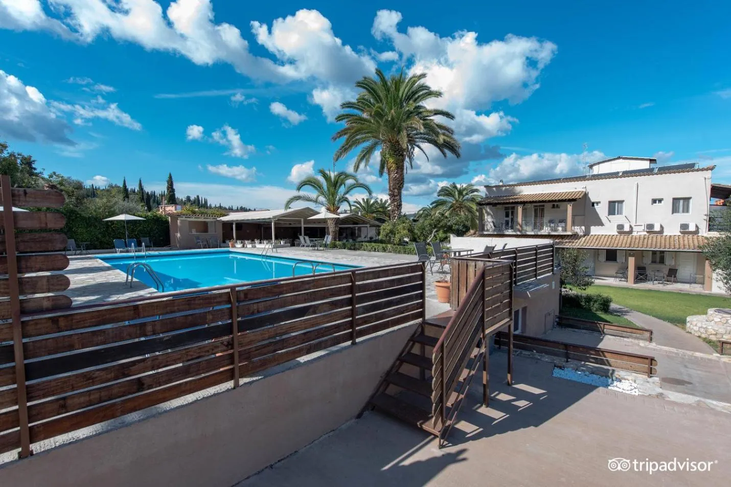 Swimming pool in Anita