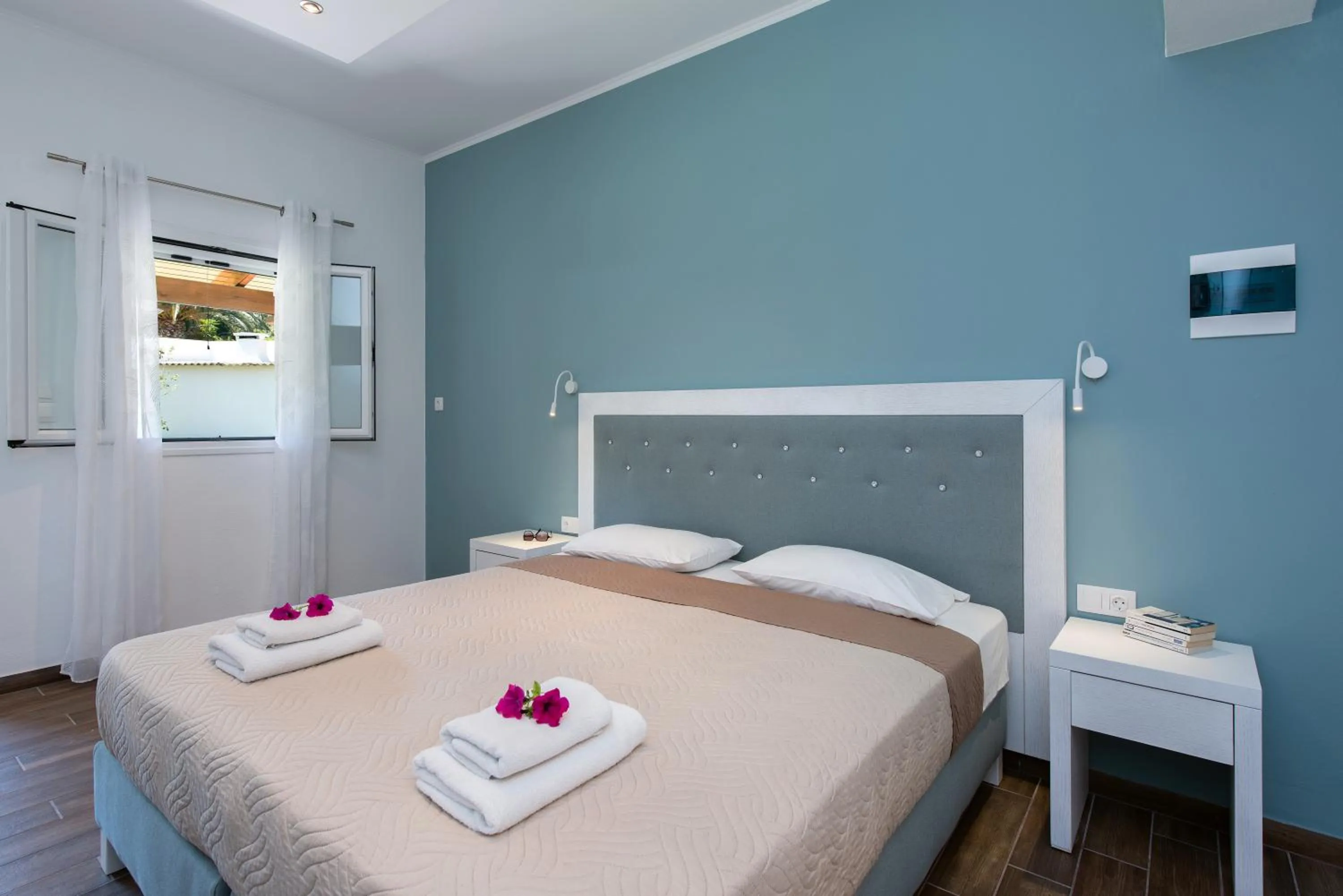 Bedroom, Bed in Anita