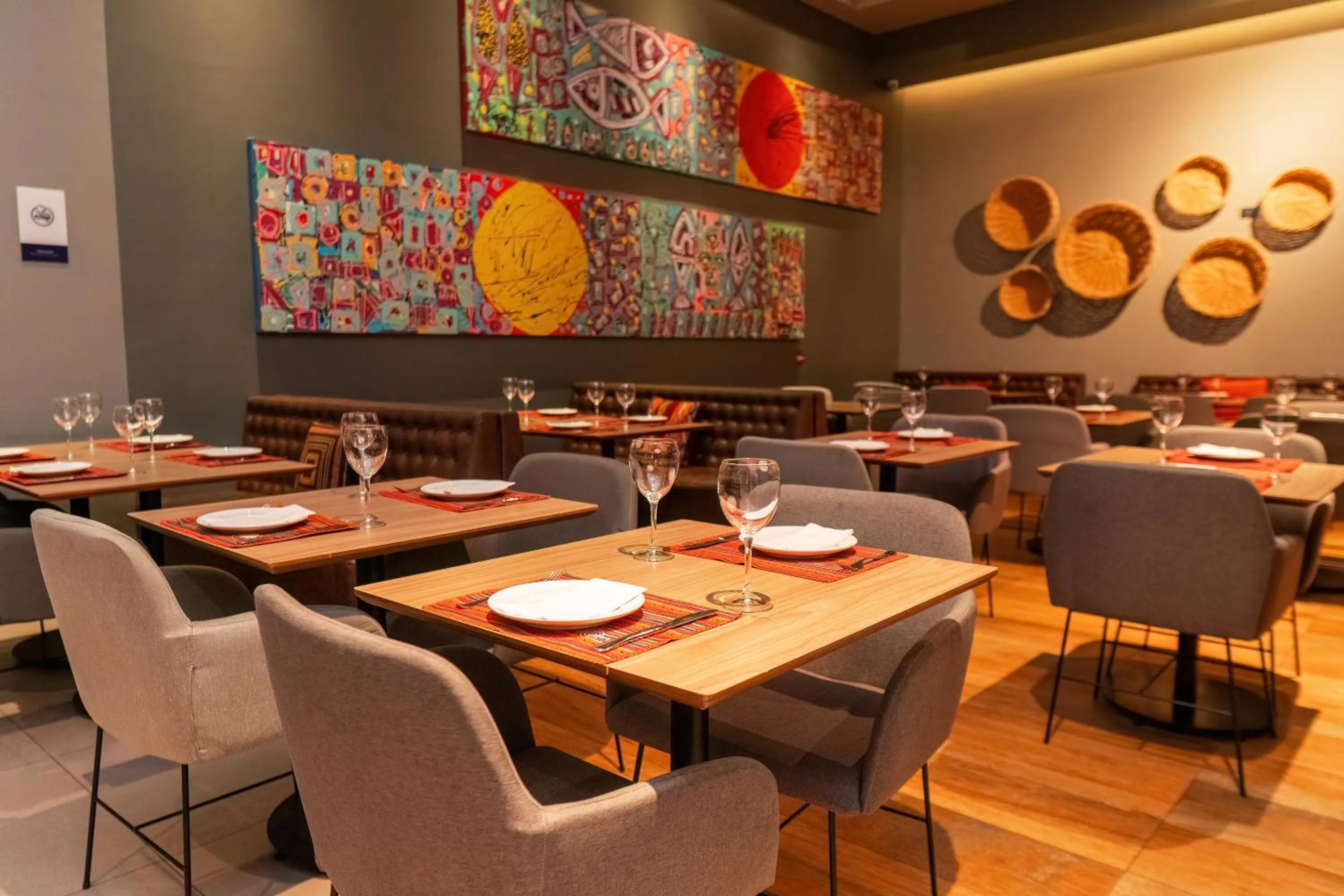 Restaurant/places to eat in Novotel Curitiba Batel