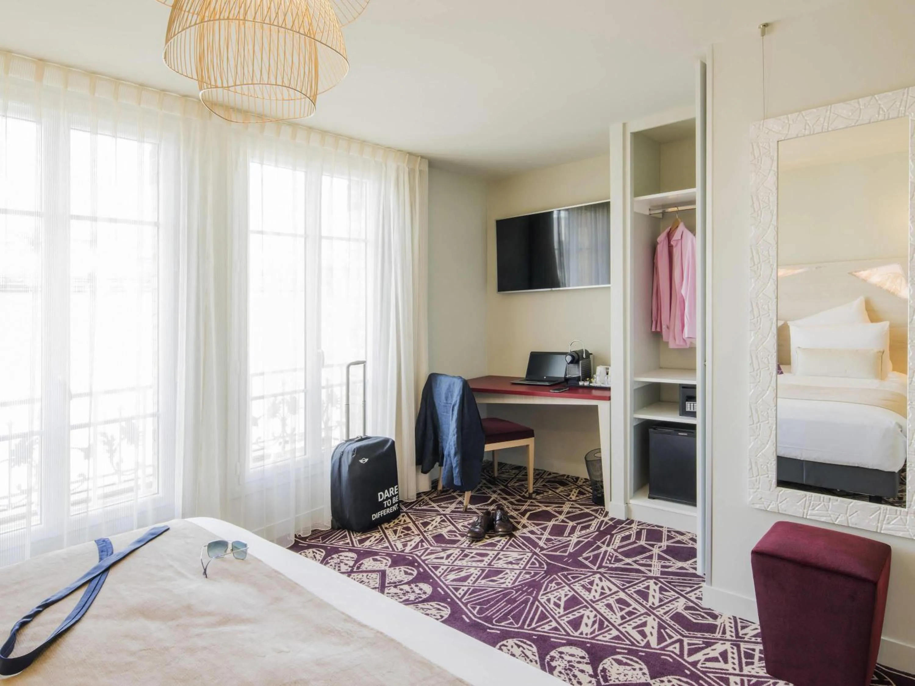 Bedroom, Bed in Mercure Paris Pont de Levallois Neuilly