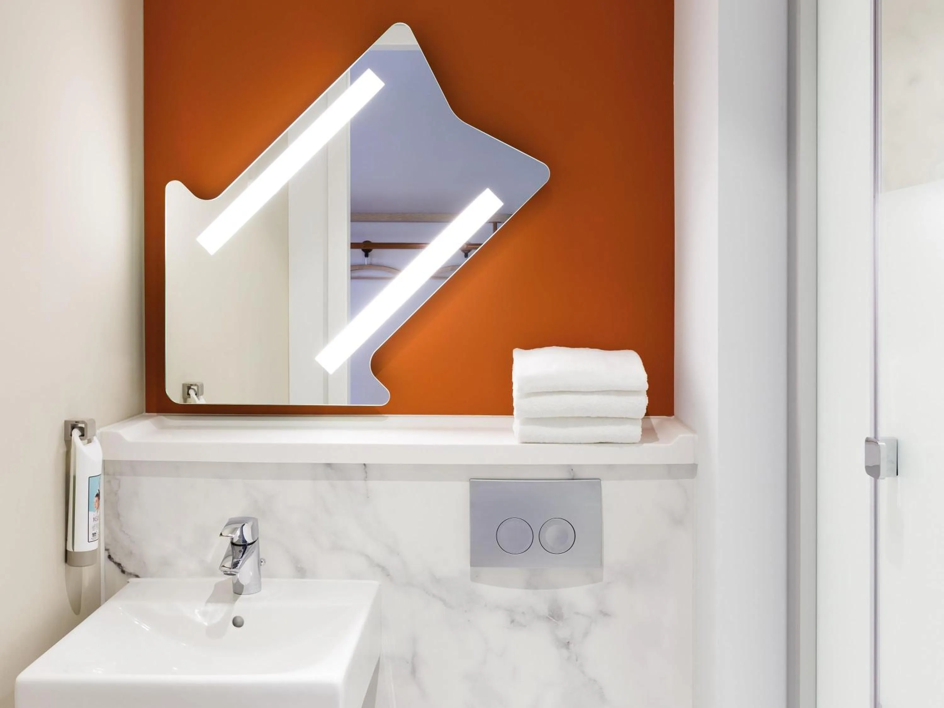 Bedroom in ibis budget Stein Maastricht