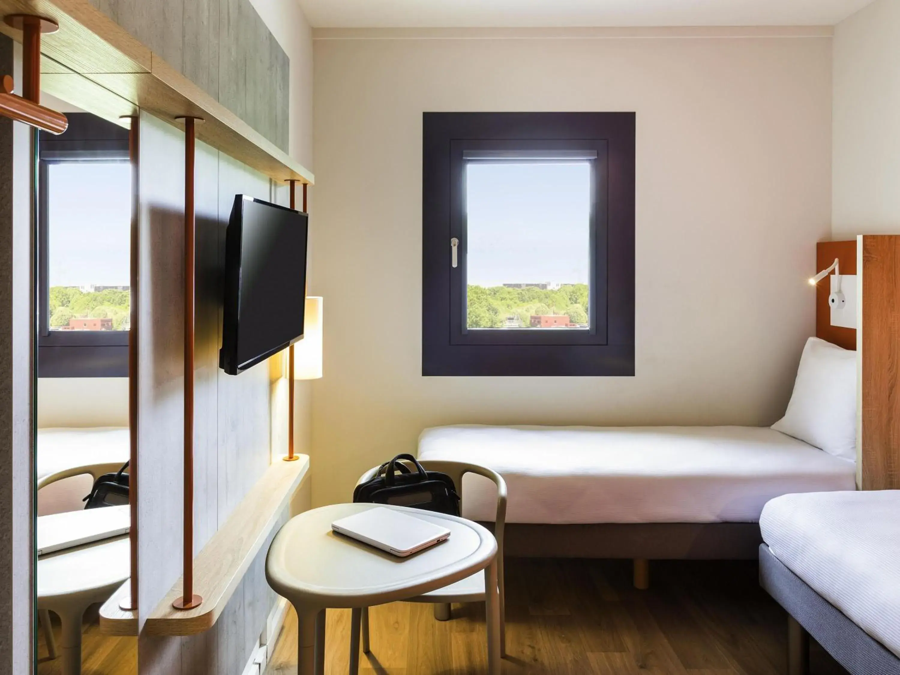 Bedroom, Bed in ibis budget Stein Maastricht Bedroom, Bed in ibis budget Stein Maastricht