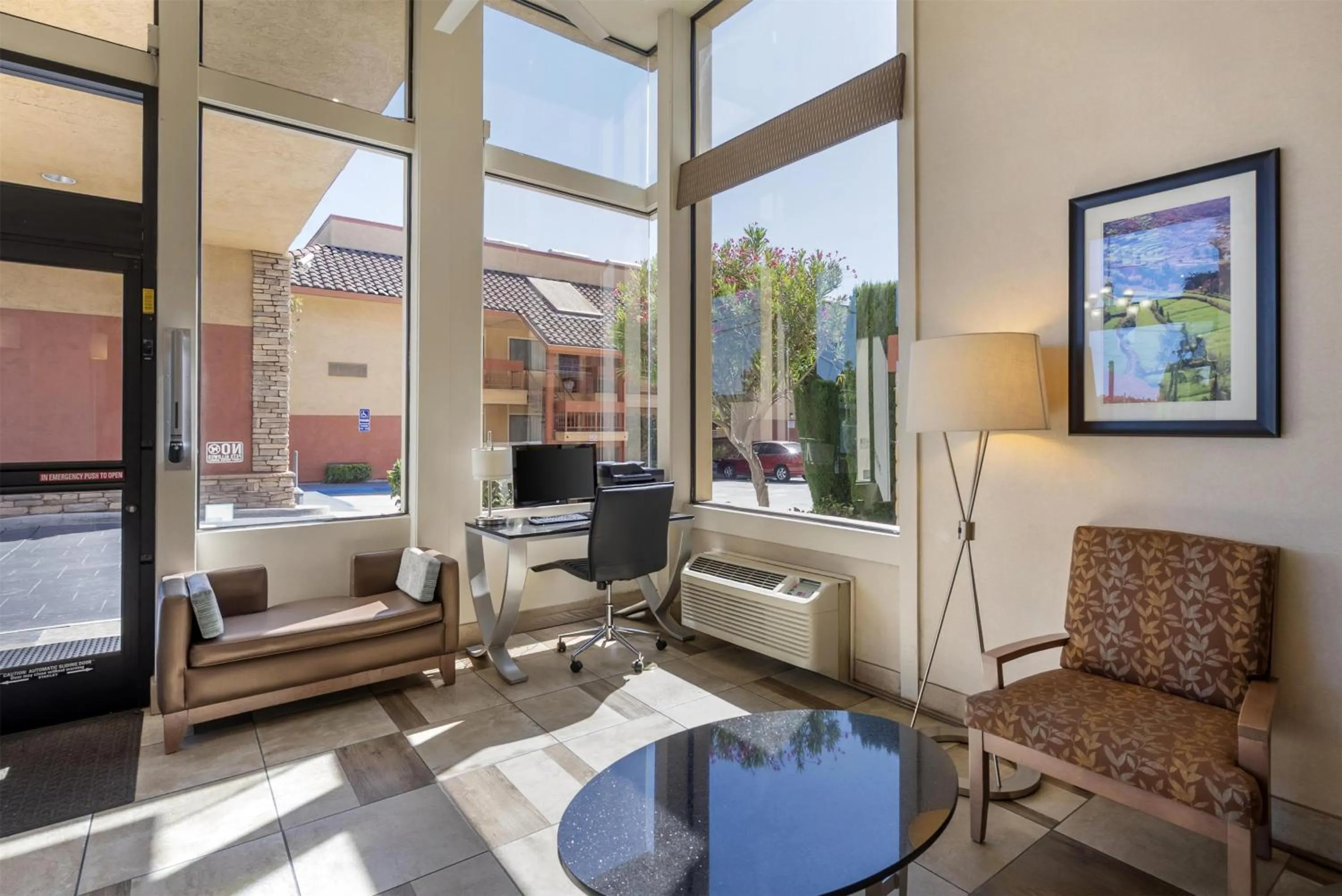 Business facilities in Best Western PLUS Inn of Hayward